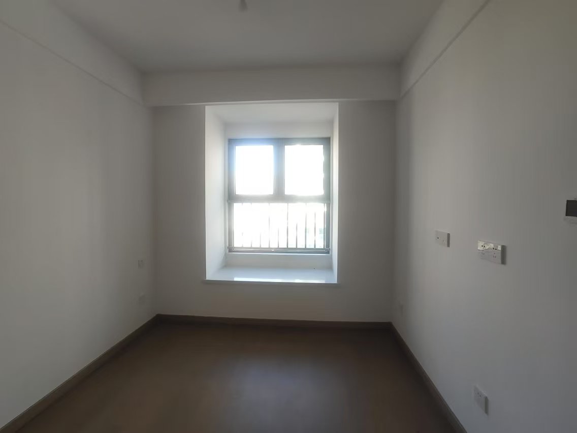 海纳春江 3室2厅2卫 110.96m²