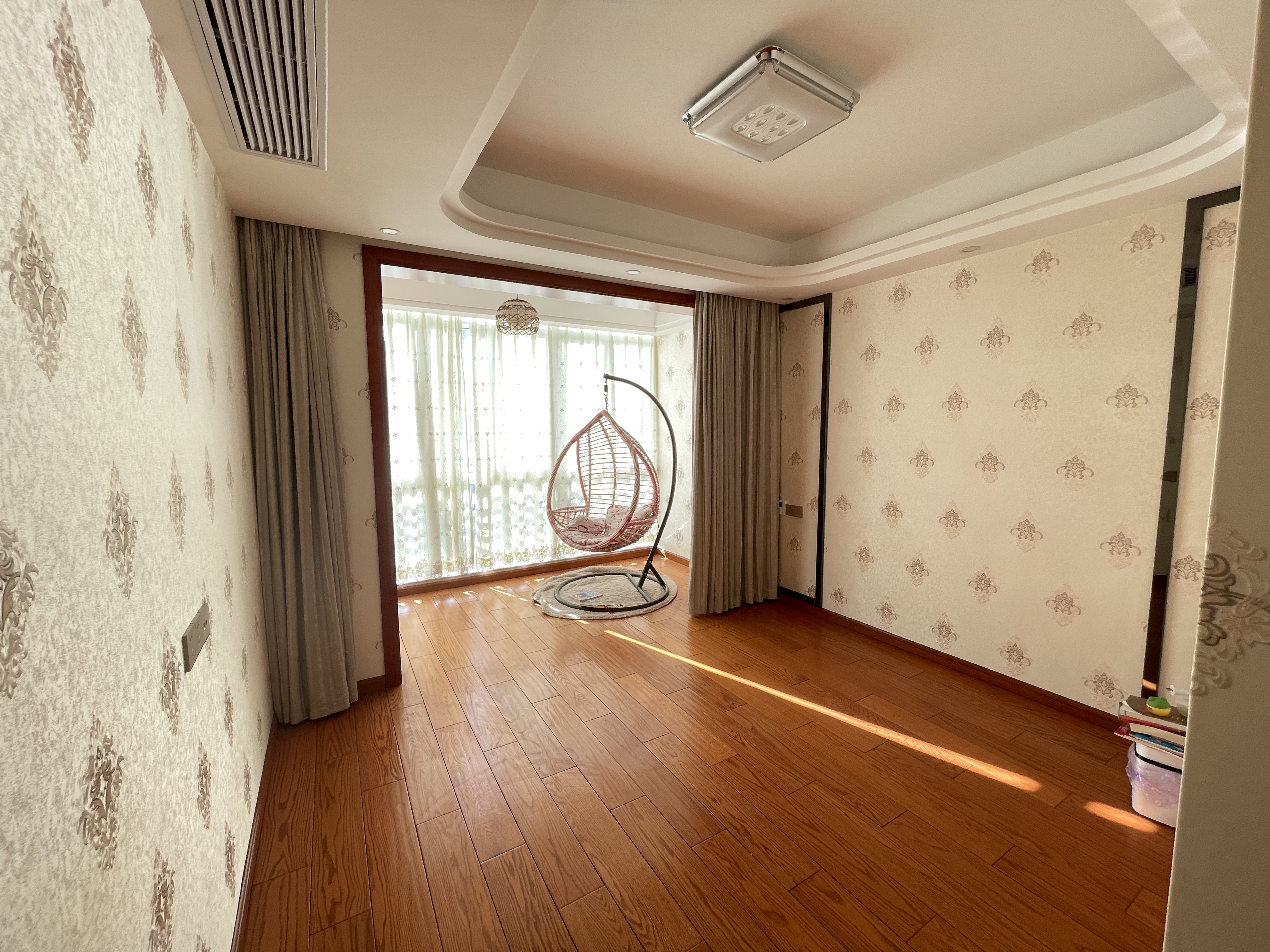 世茂公元 4室2厅2卫 166.66m&sup2;