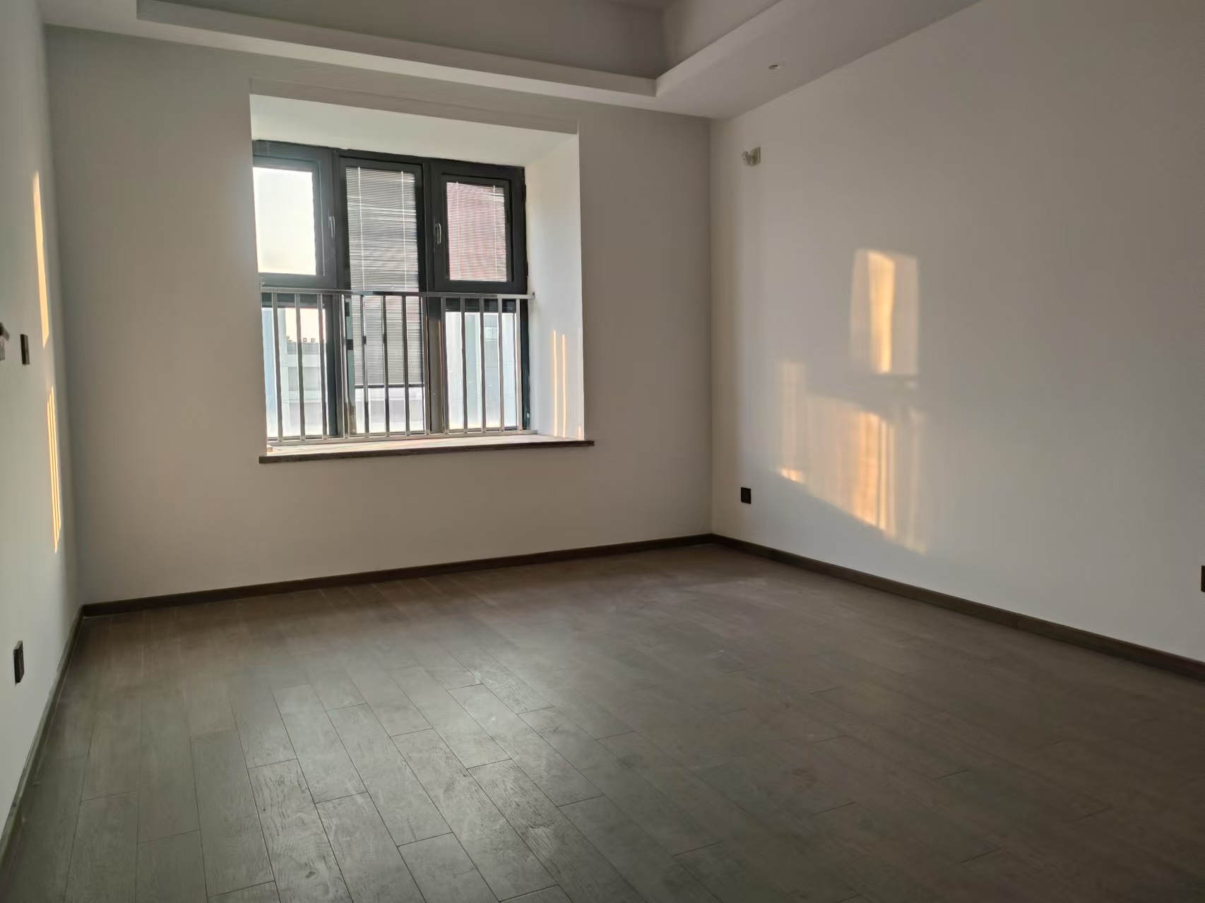 都会沁园 4室2厅2卫 149.9m&sup2;