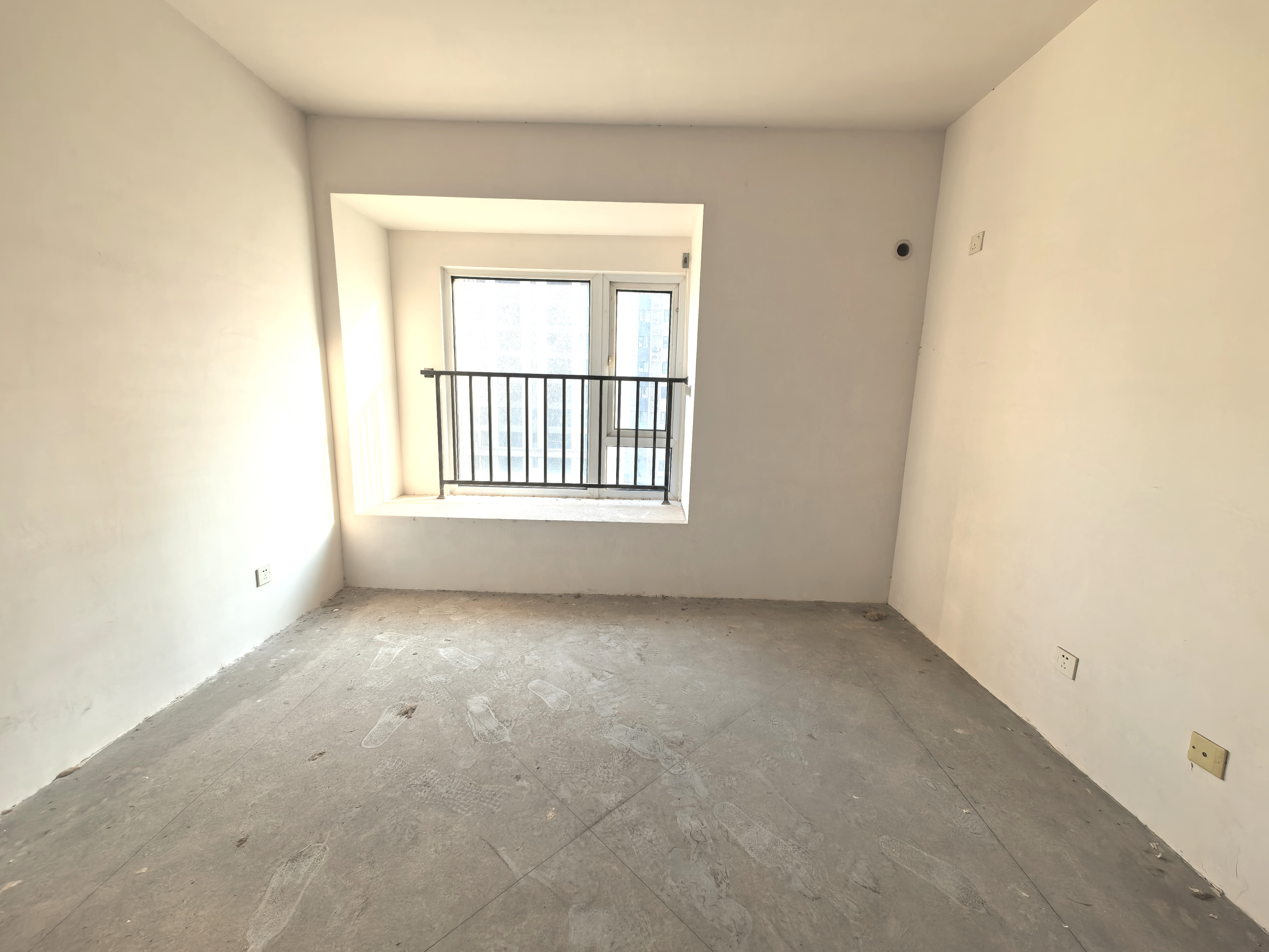 中海碧林湾 3室1厅1卫 107.37m&sup2;