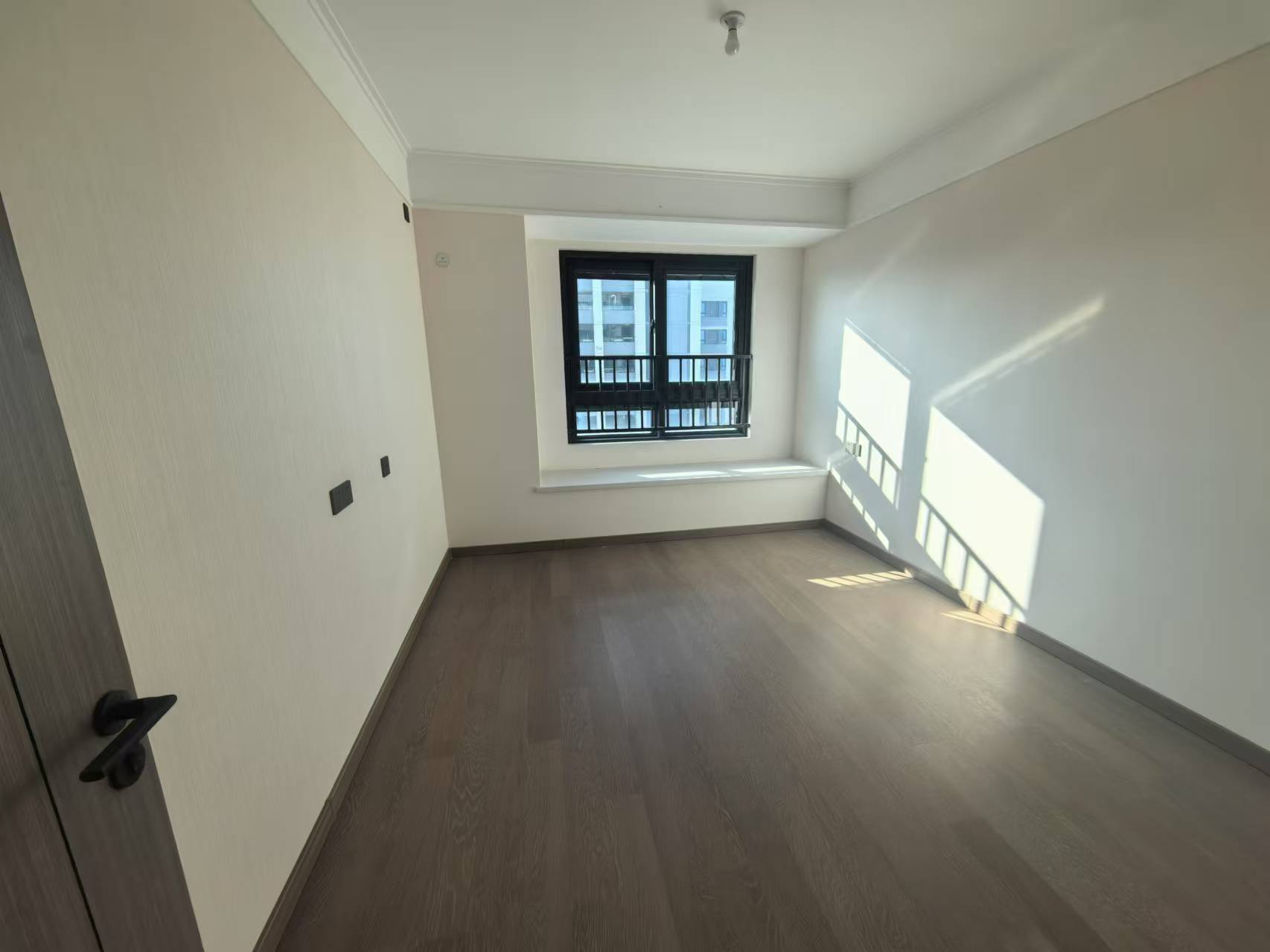 万科未来之光 3室2厅1卫 100m&sup2;