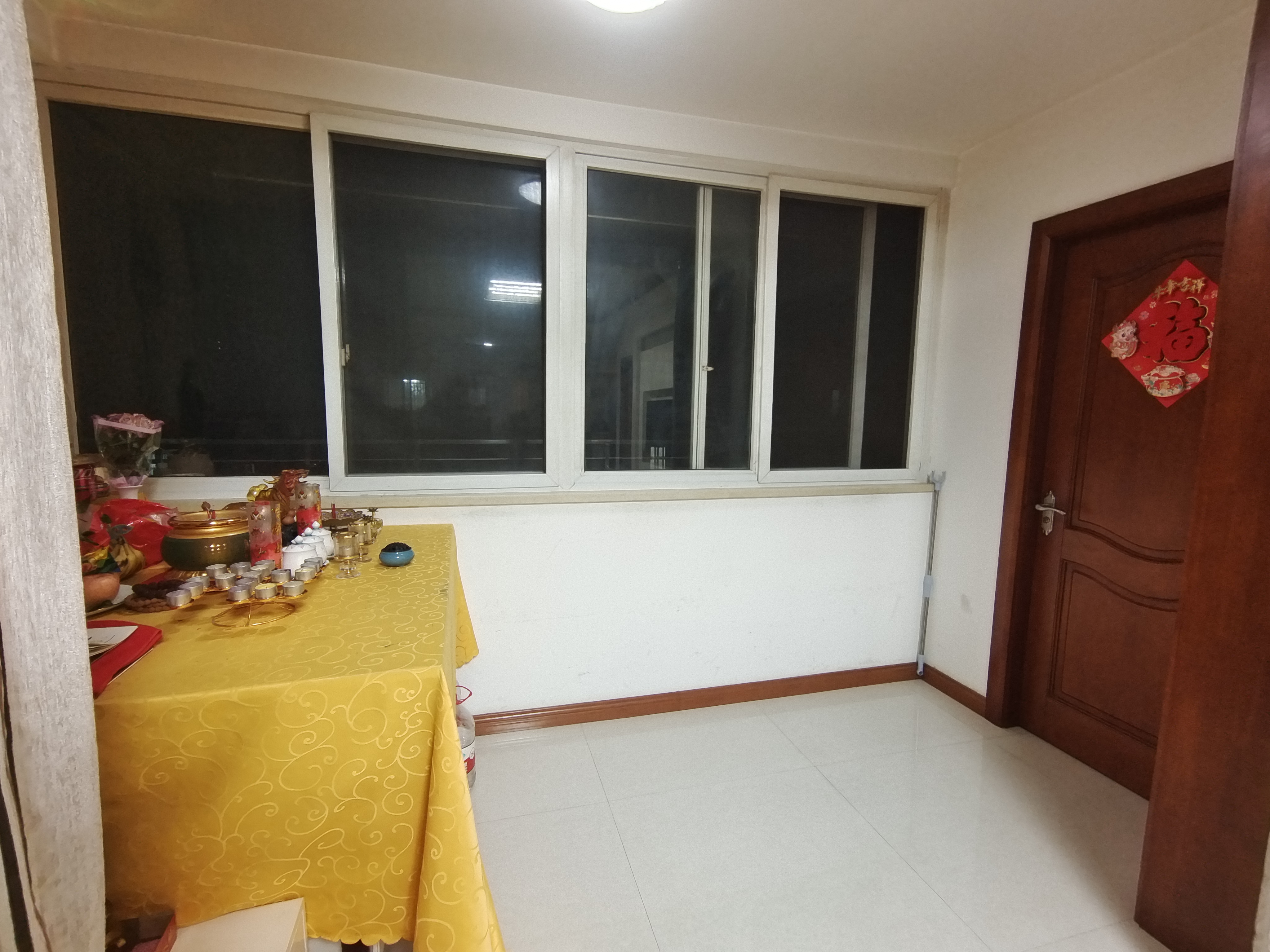 光明南村 3室2厅1卫 135.77m&sup2;