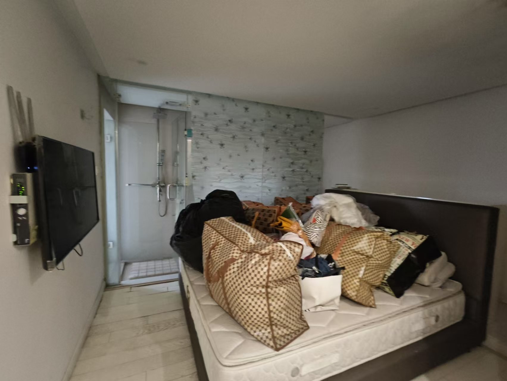 保利香槟国际 3室2厅2卫 112.74m²