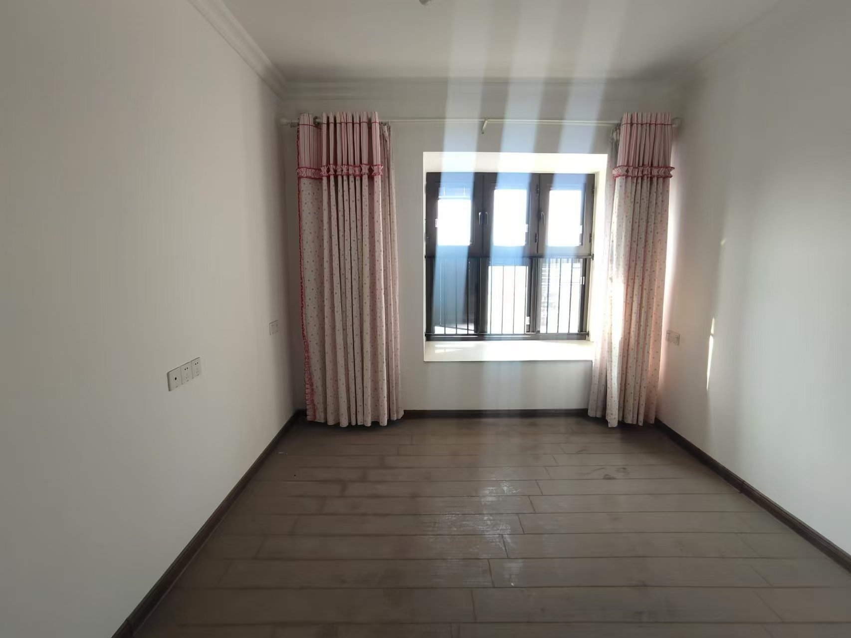 碧桂园时代悦城 4室2厅2卫 142m&sup2;