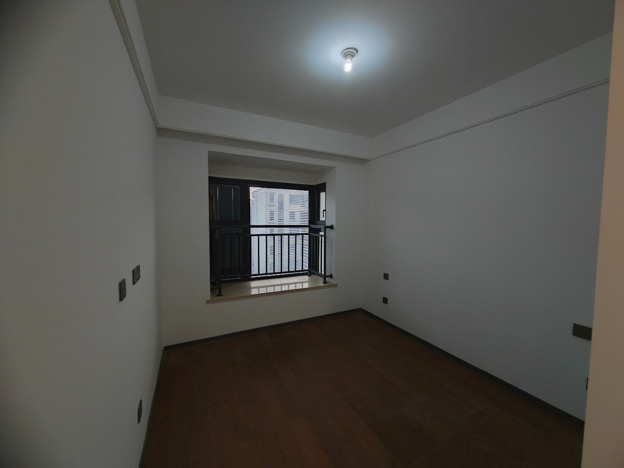 春风南岸东园 4室2厅2卫 122m&sup2;