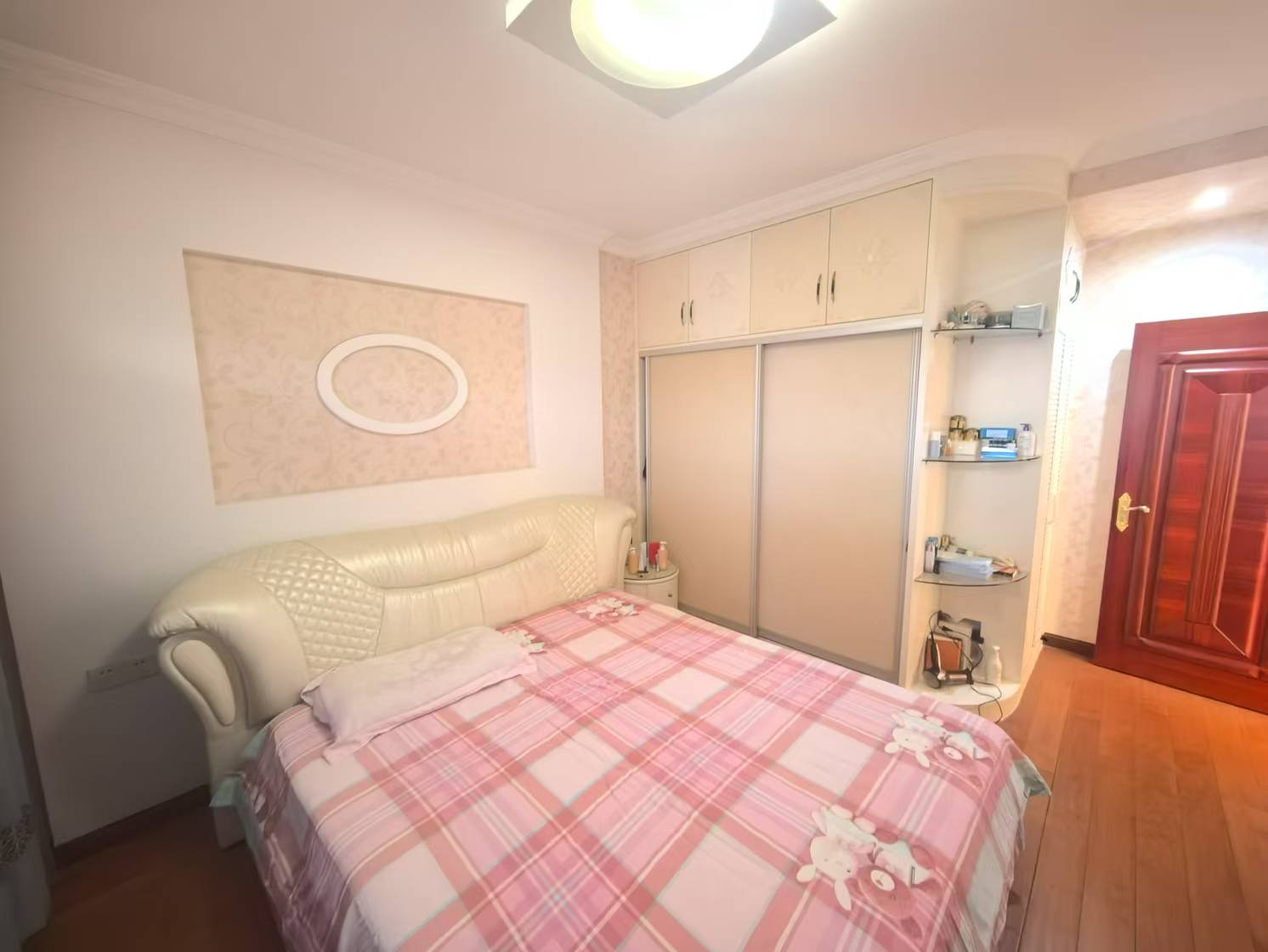城市嘉苑 3室2厅2卫 140m&sup2;
