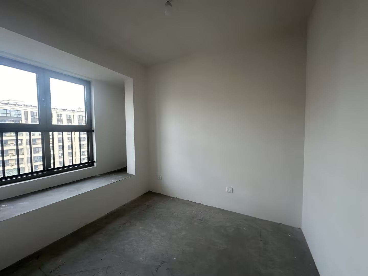 融创荣润&middot;玖樟台 3室2厅2卫 100m&sup2;