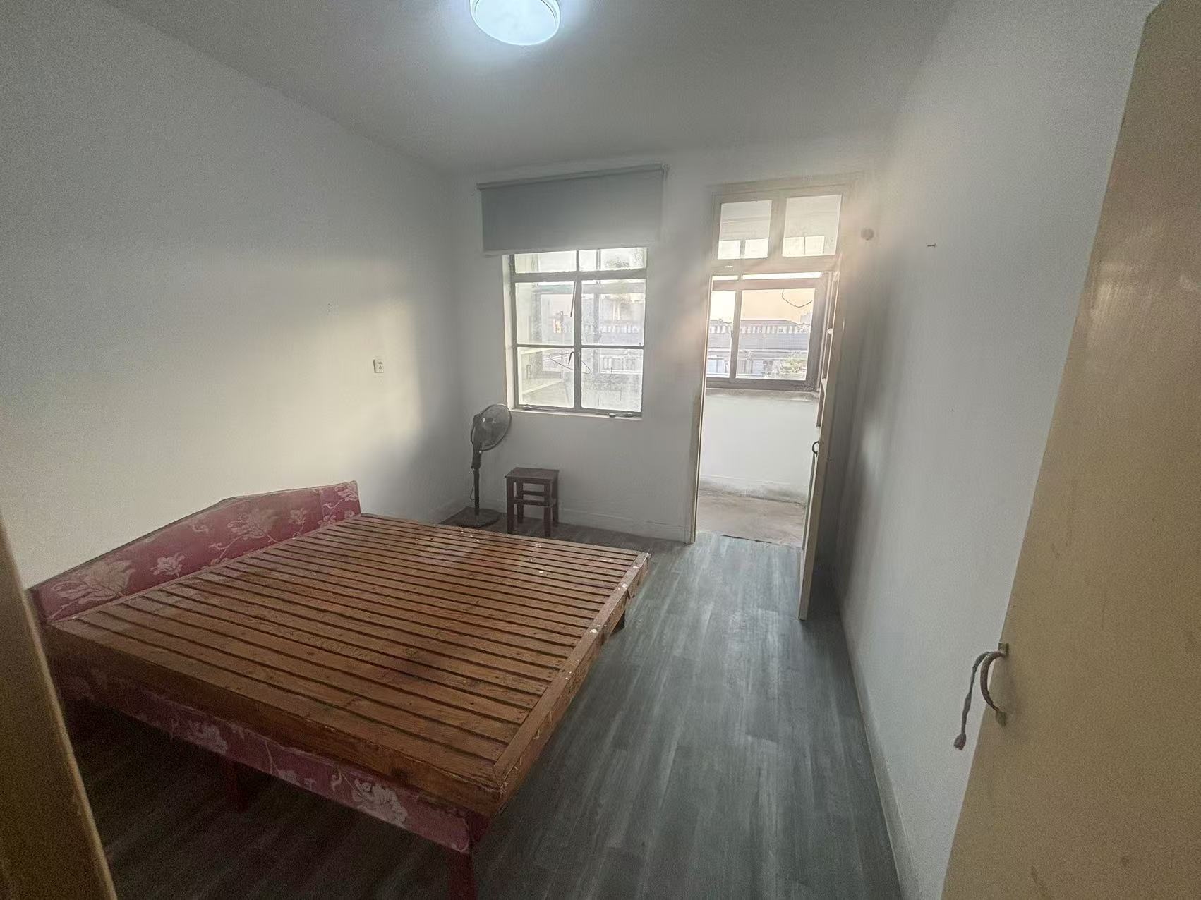 板桥东村 2室1厅1卫 65m&sup2;