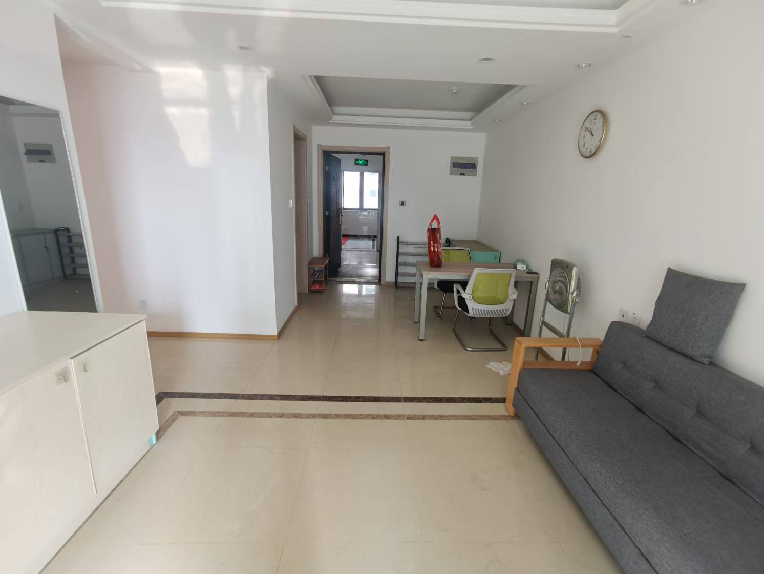 云樾东方 3室2厅1卫 95m²