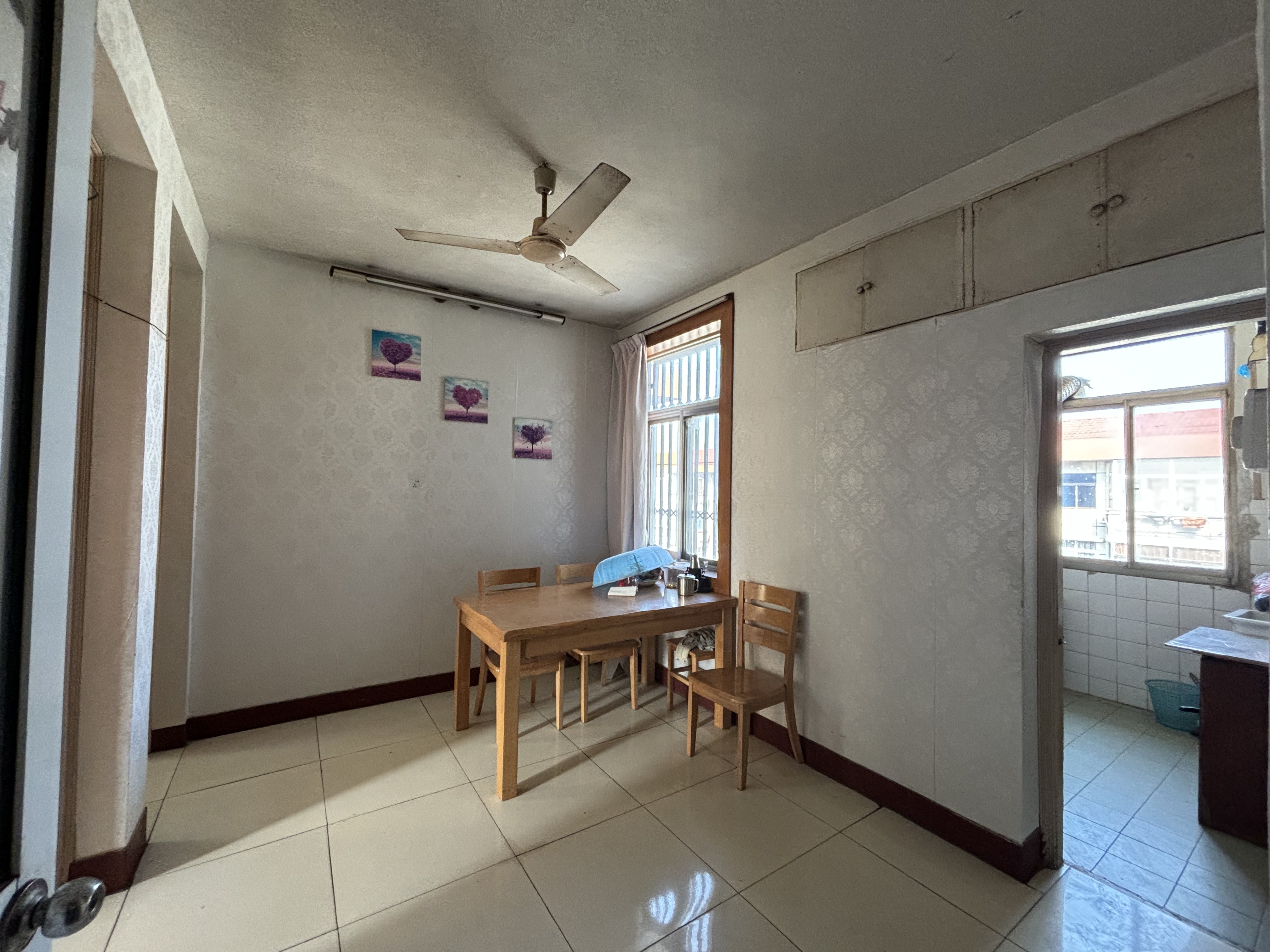 光明新村 3室1厅1卫 83.15m&sup2;