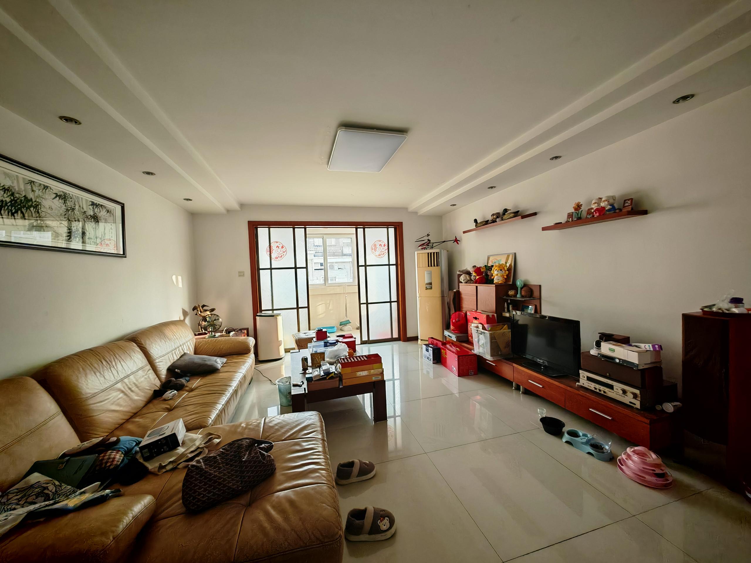 天馨花苑 5室2厅2卫 192.00m²