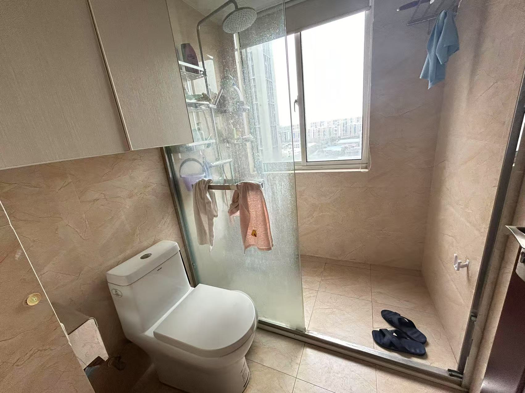 弘阳上城 3室2厅2卫 135.39m&sup2;