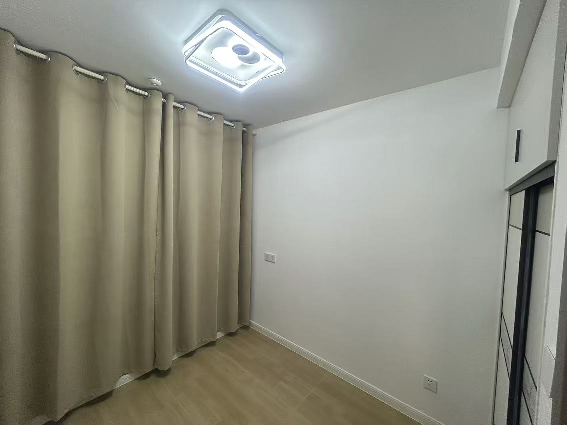 绿地新里城 3室1厅1卫 91.5m&sup2;