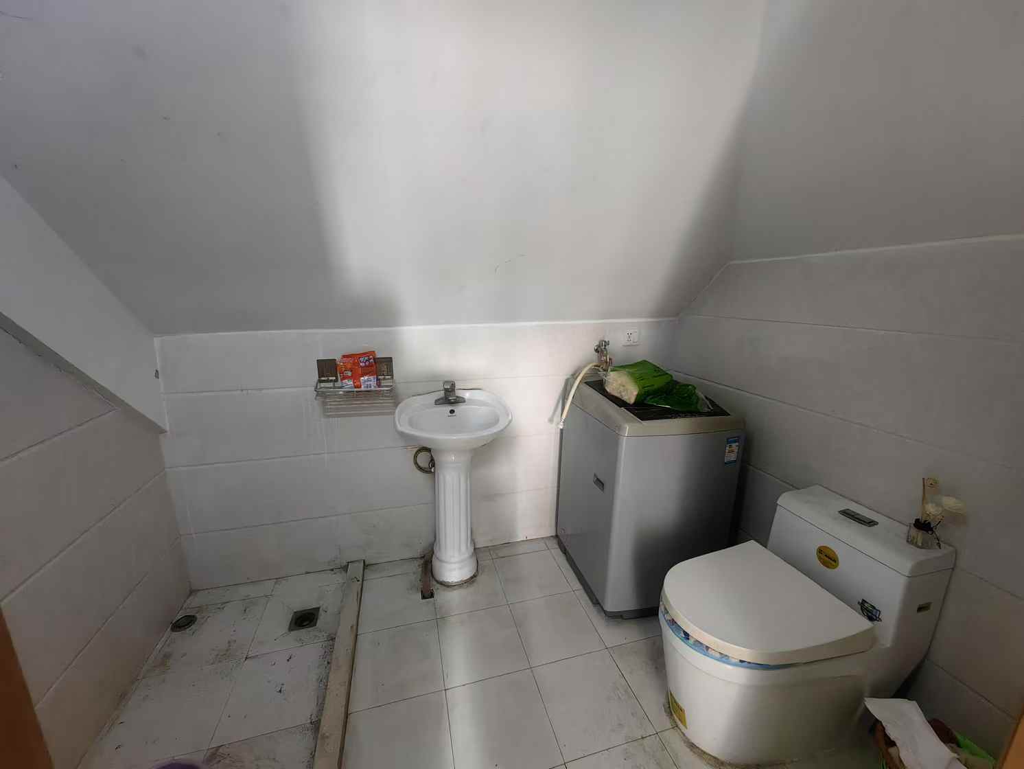景河苑 1室1厅1卫 48m&sup2;