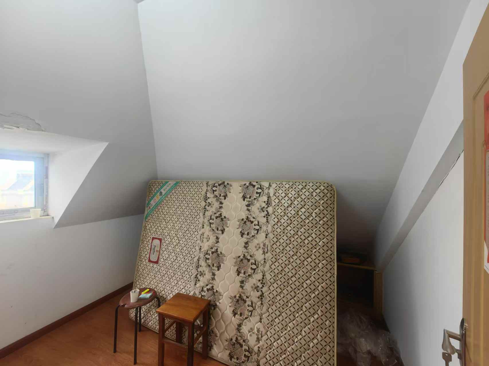 景河苑 1室1厅1卫 48m&sup2;