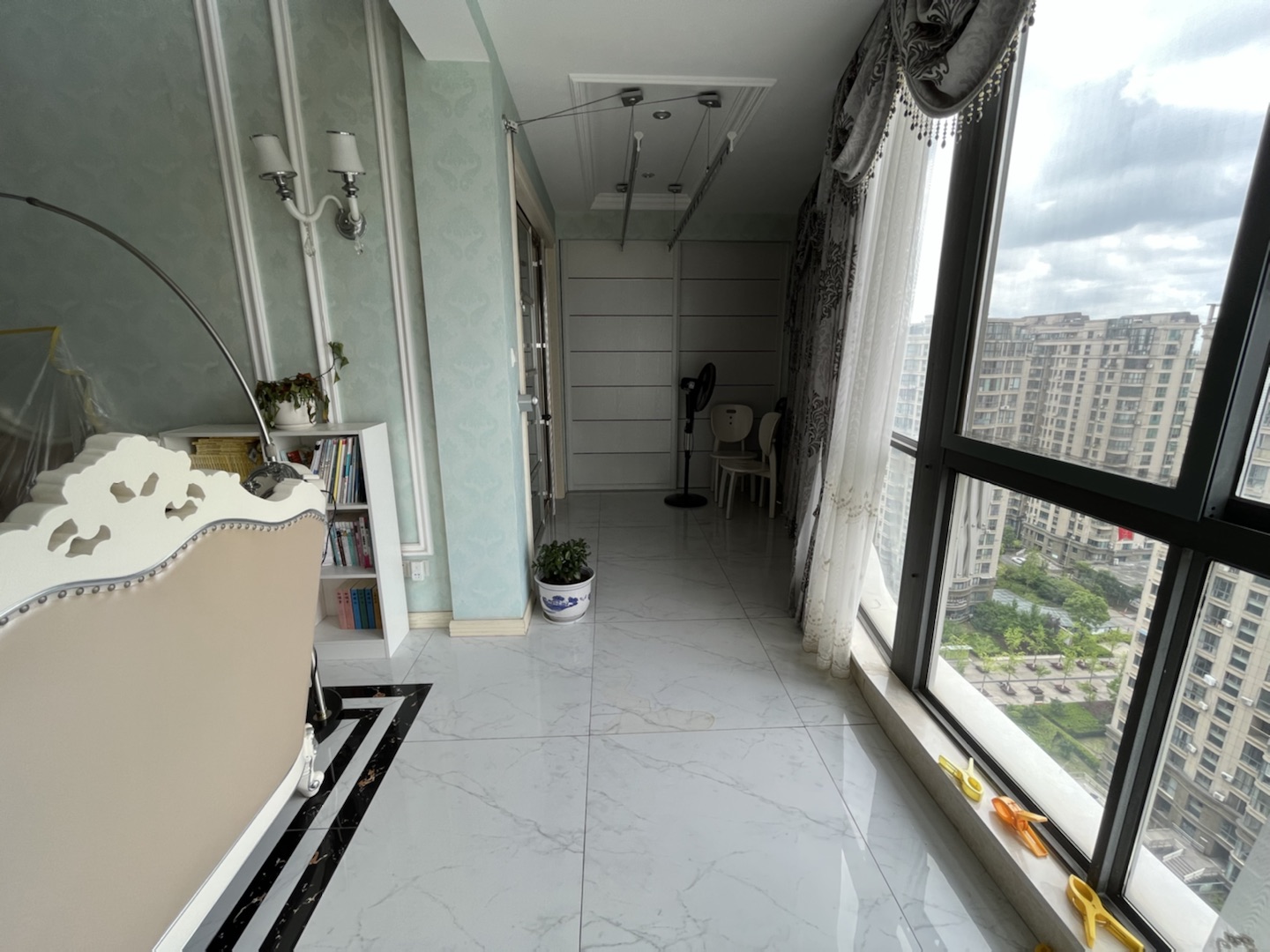 金色城品 5室2厅2卫 140m&sup2;