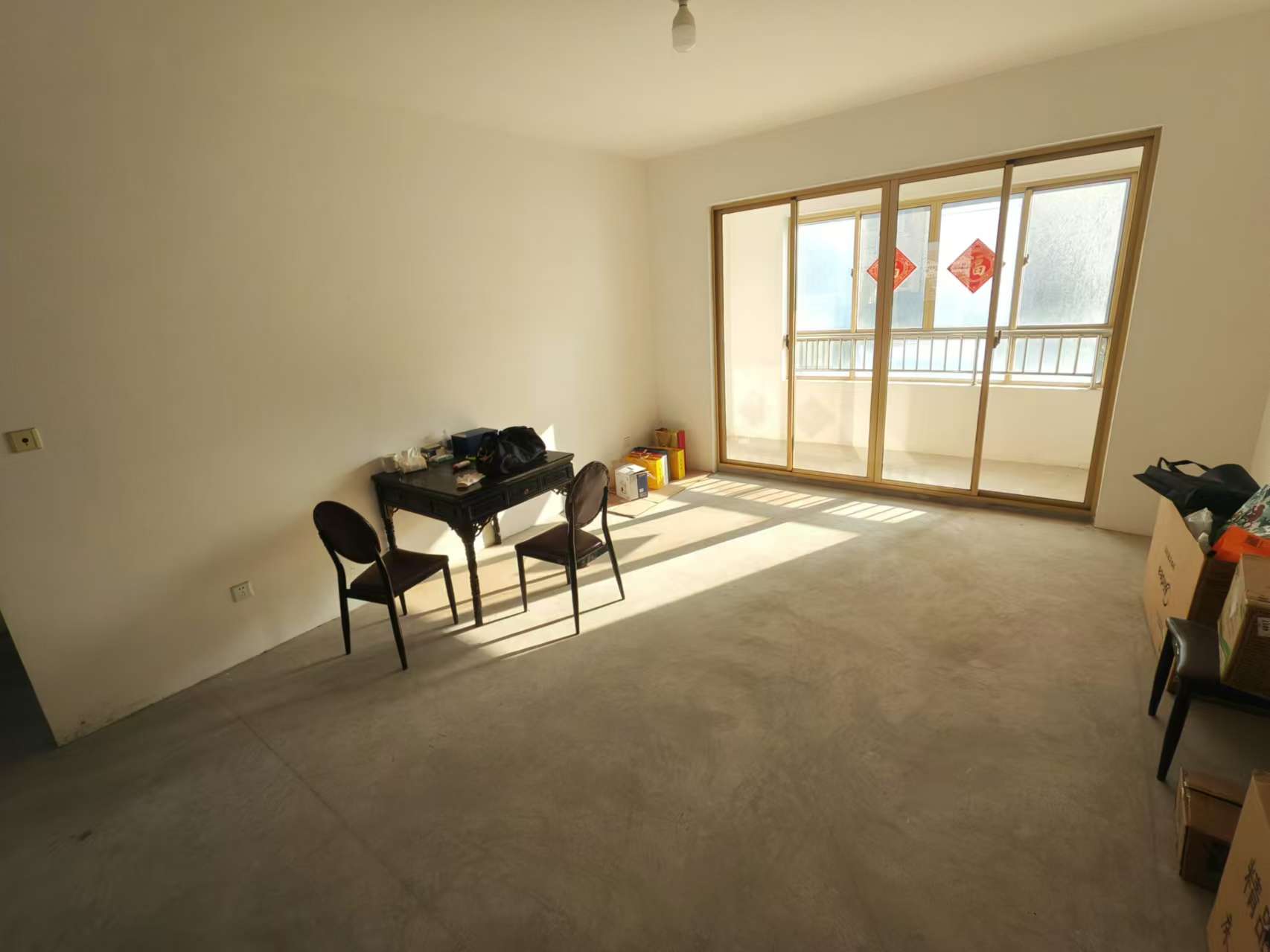 尚海湾 3室2厅2卫 136.4m²