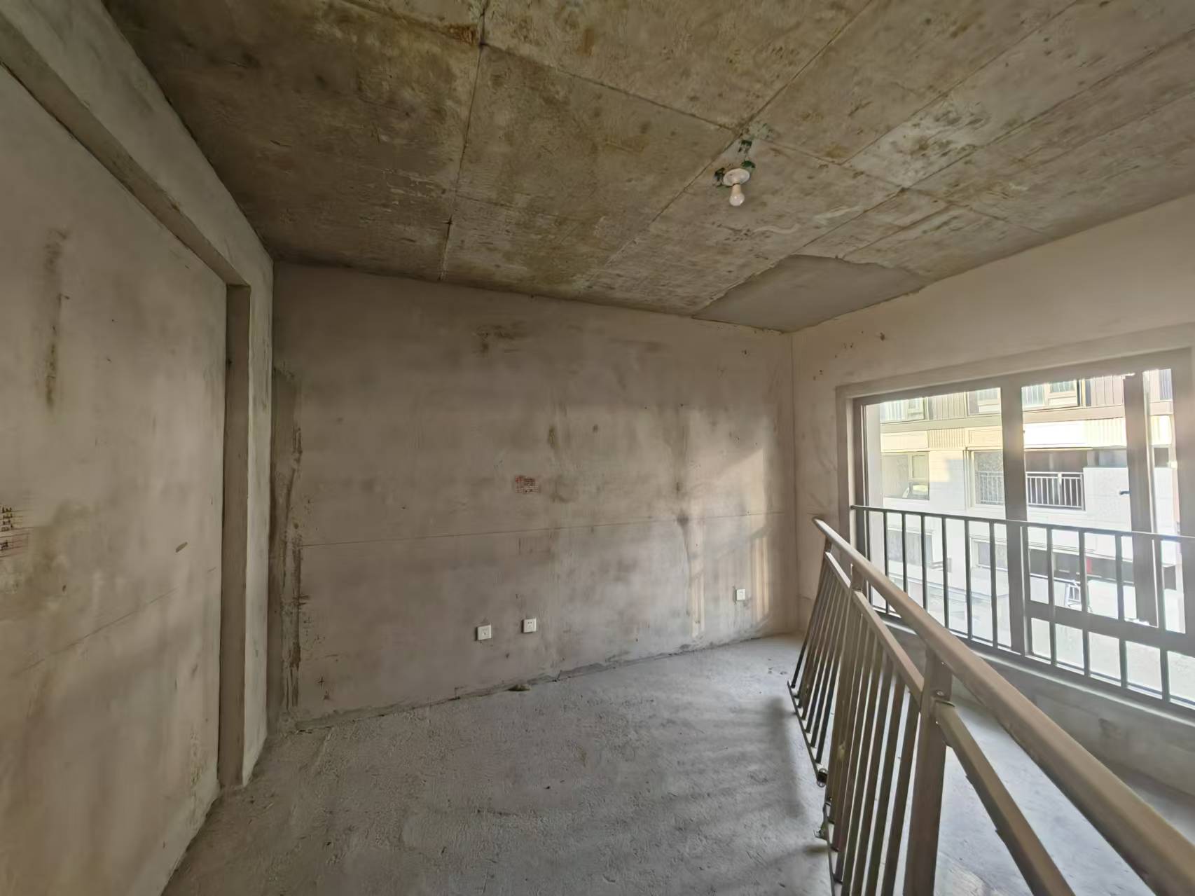 崇州府 3室2厅2卫 221.33m&sup2;