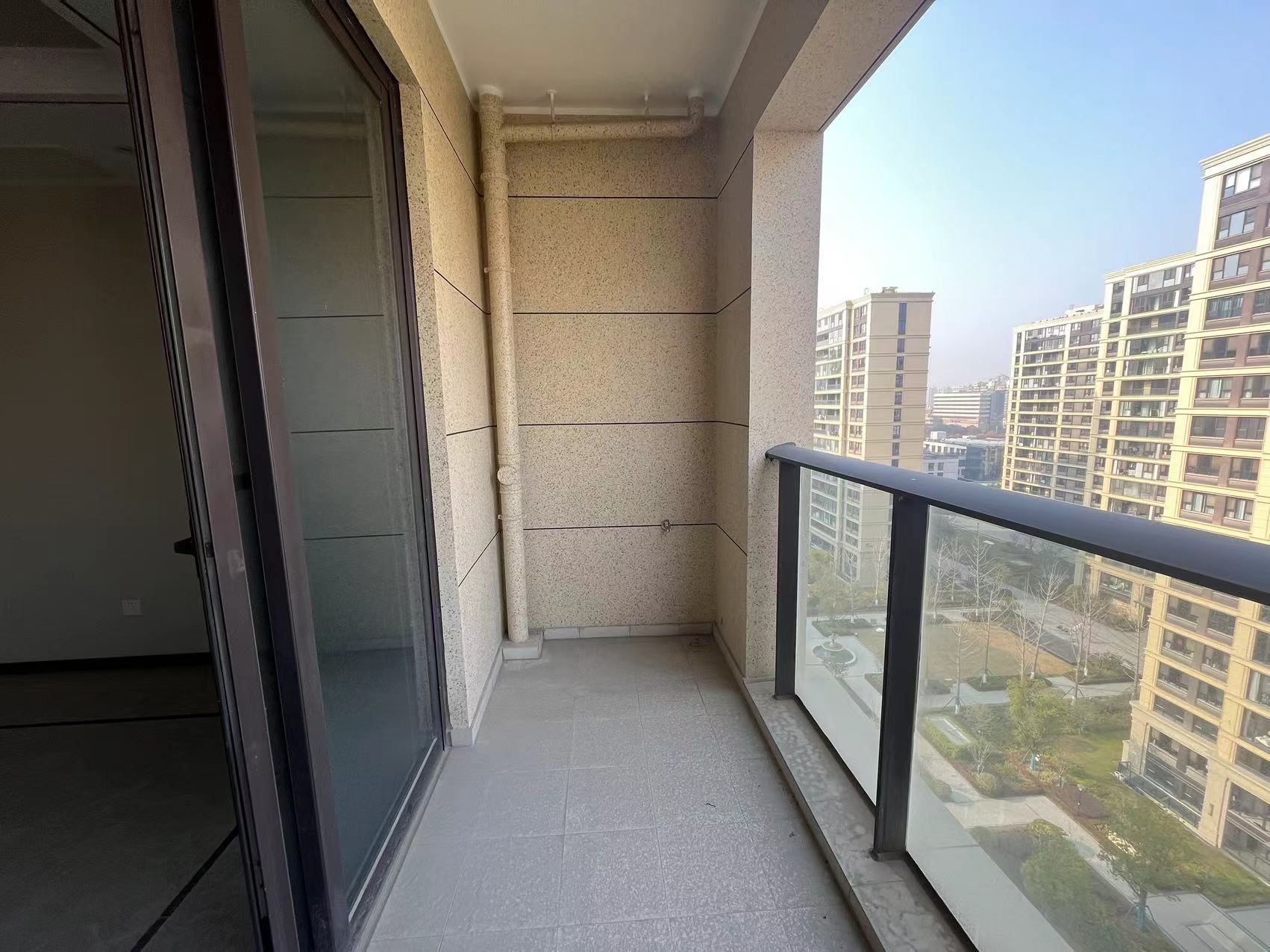 绿城&middot;诚园 4室2厅2卫 157.22m&sup2;