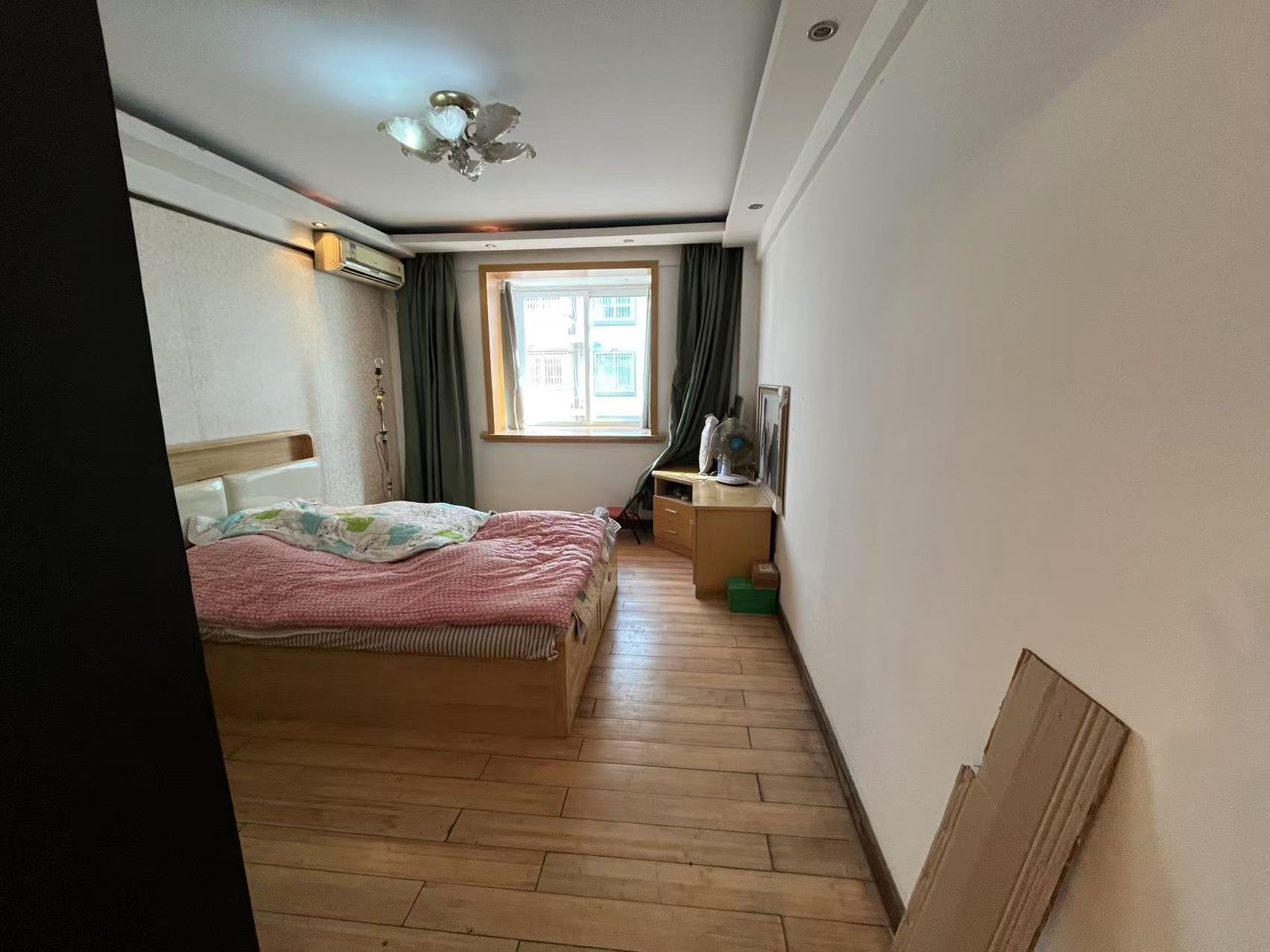 颐和花园 3室2厅2卫 117.40m&sup2;