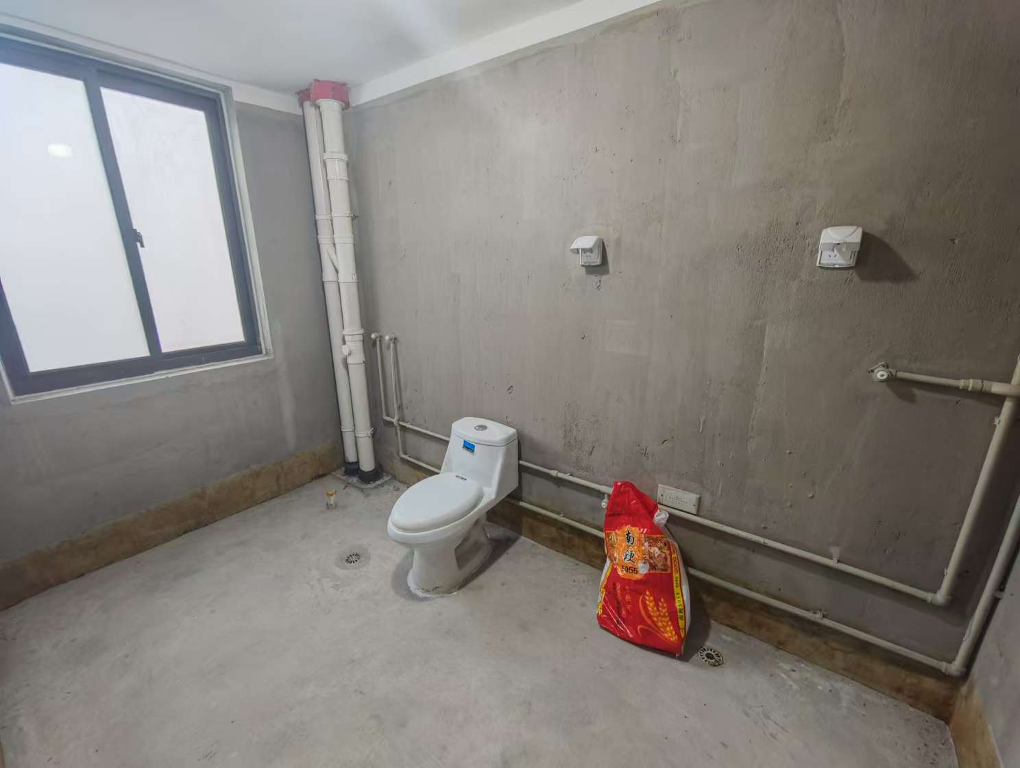 世伦佳苑 2室1厅1卫 80.54m&sup2;
