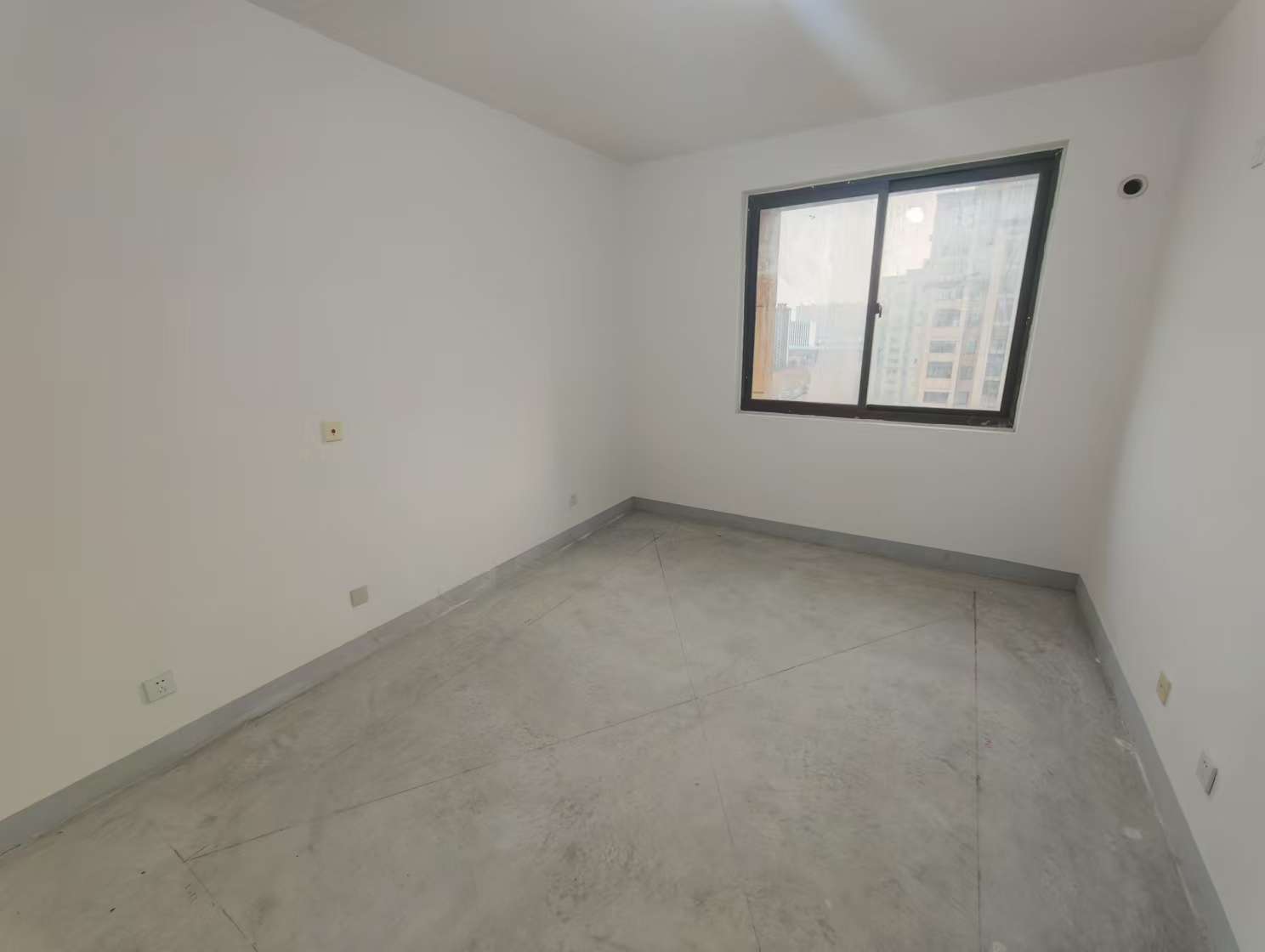 世伦佳苑 2室1厅1卫 80.54m&sup2;