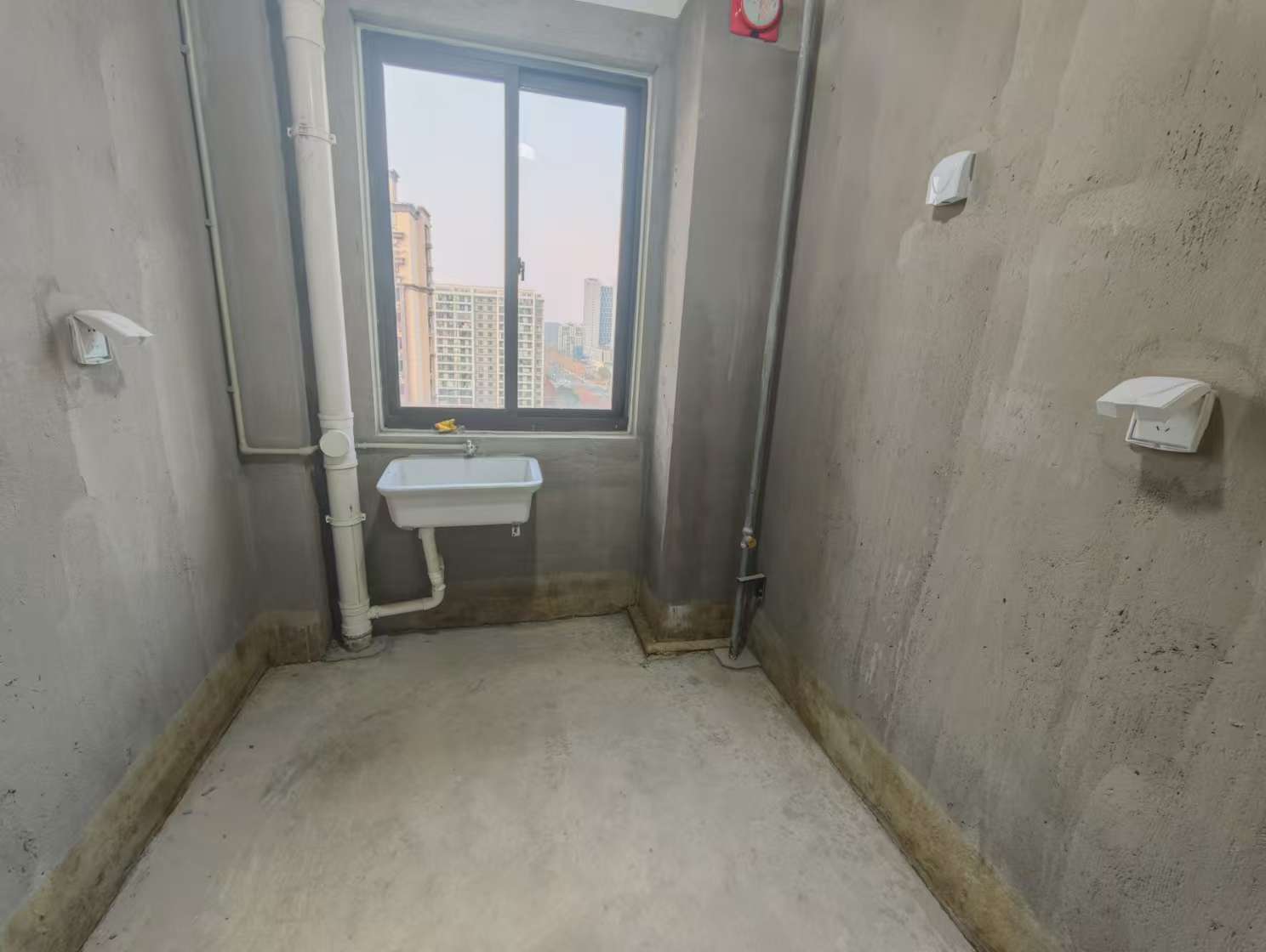 世伦佳苑 2室1厅1卫 80.54m&sup2;
