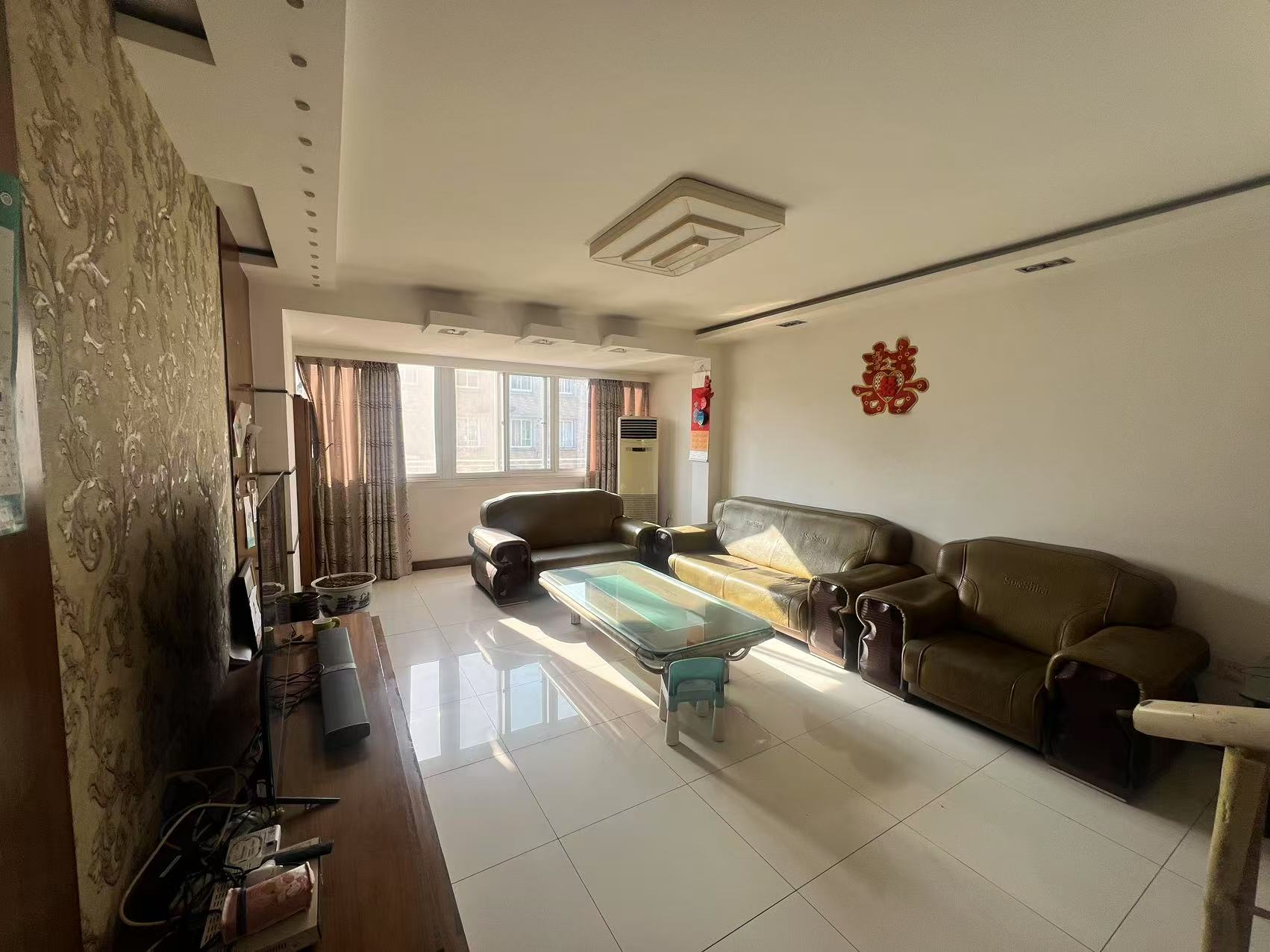 启秀南苑 5室2厅1卫 243.33m&sup2;