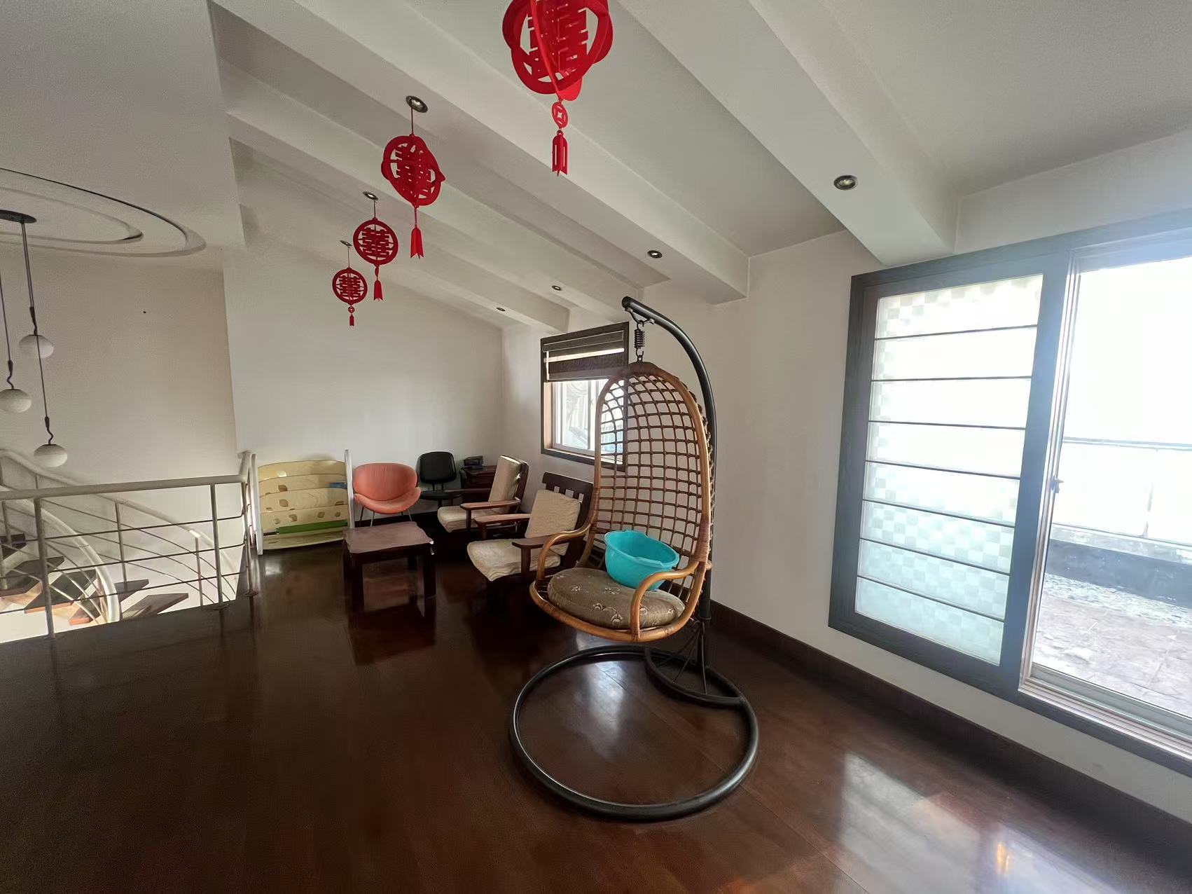 启秀南苑 5室2厅1卫 243.33m&sup2;