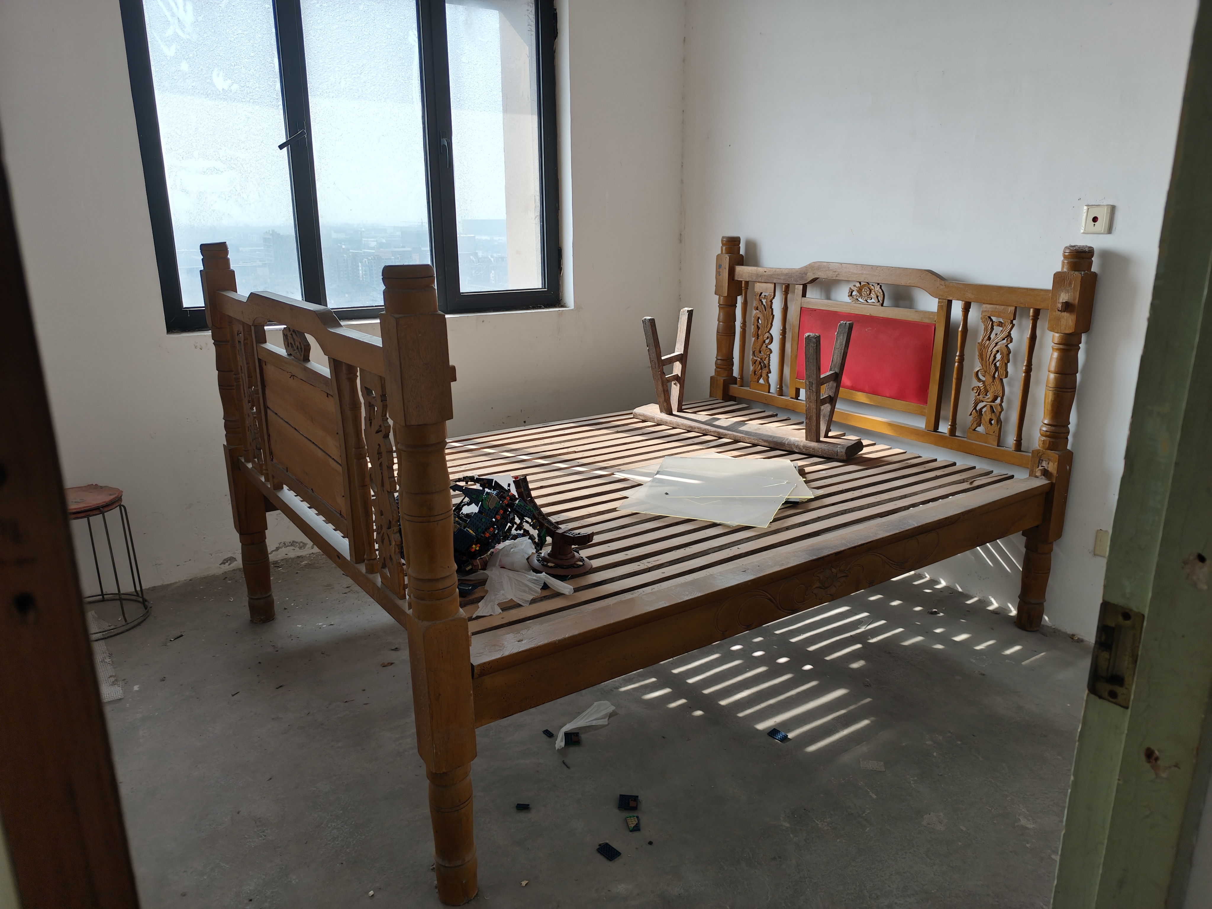 中港翡翠城 2室2厅1卫 89m&sup2;