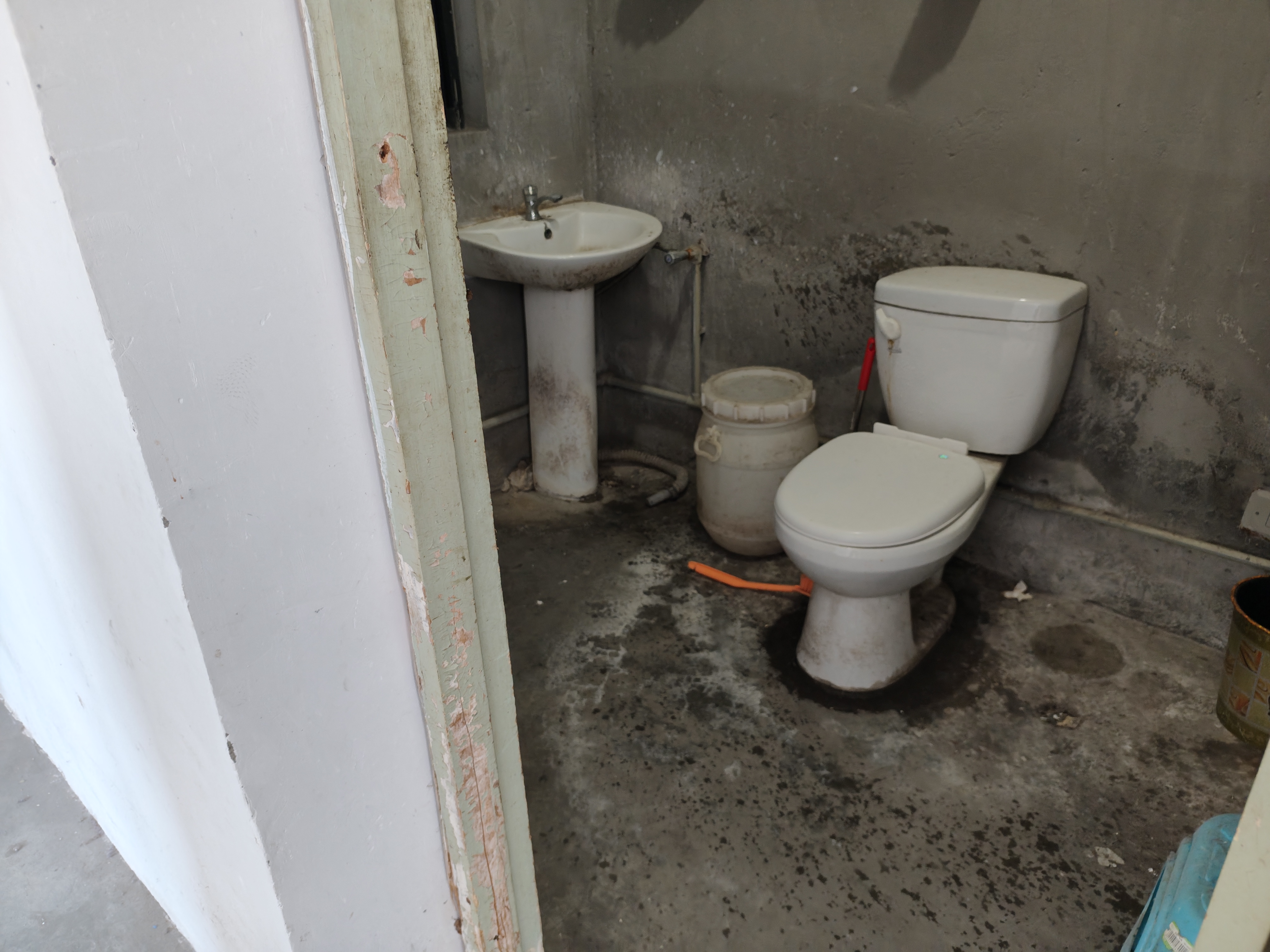 中港翡翠城 2室2厅1卫 89m&sup2;