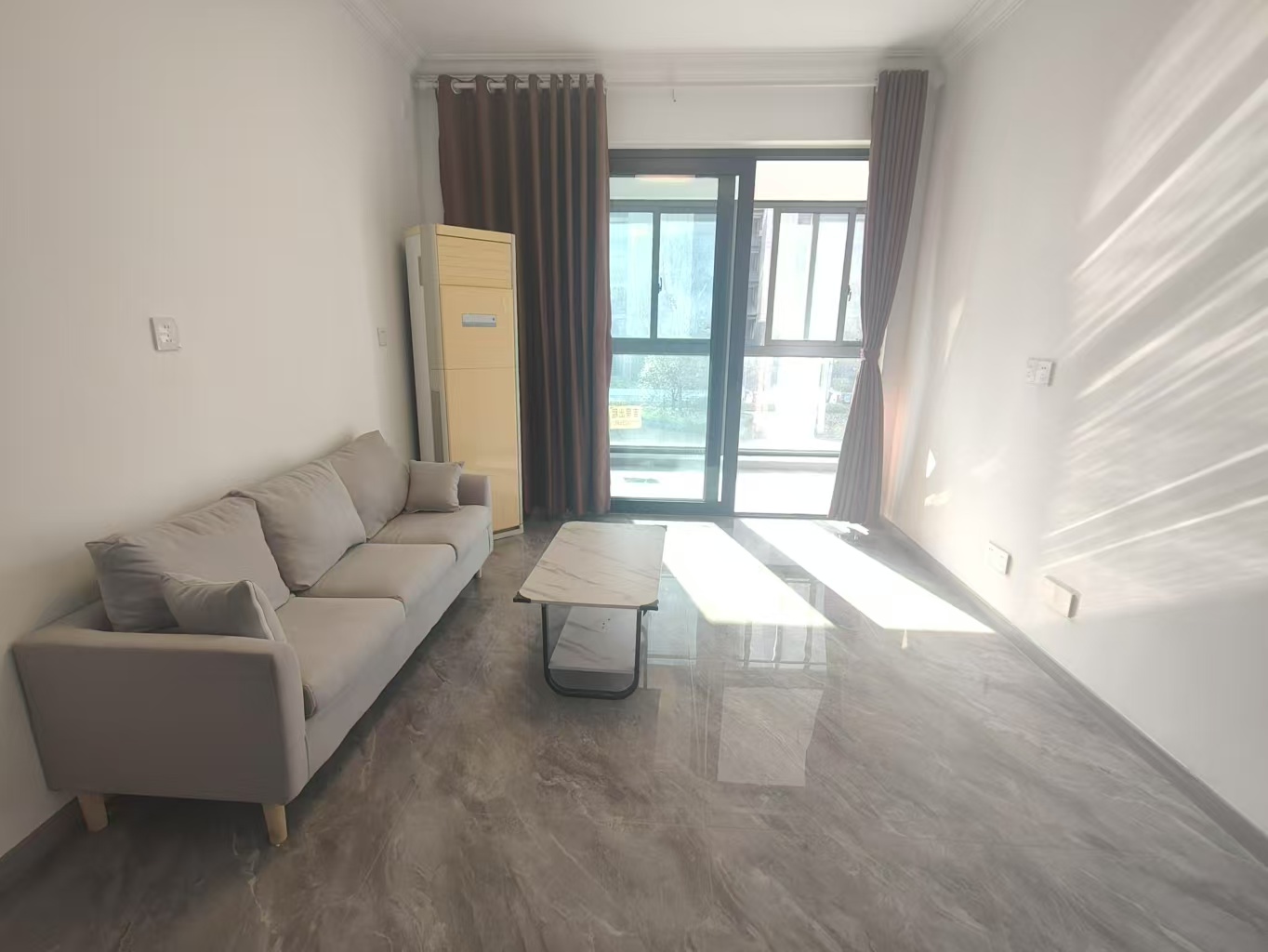 东时区 3室2厅1卫 92m²