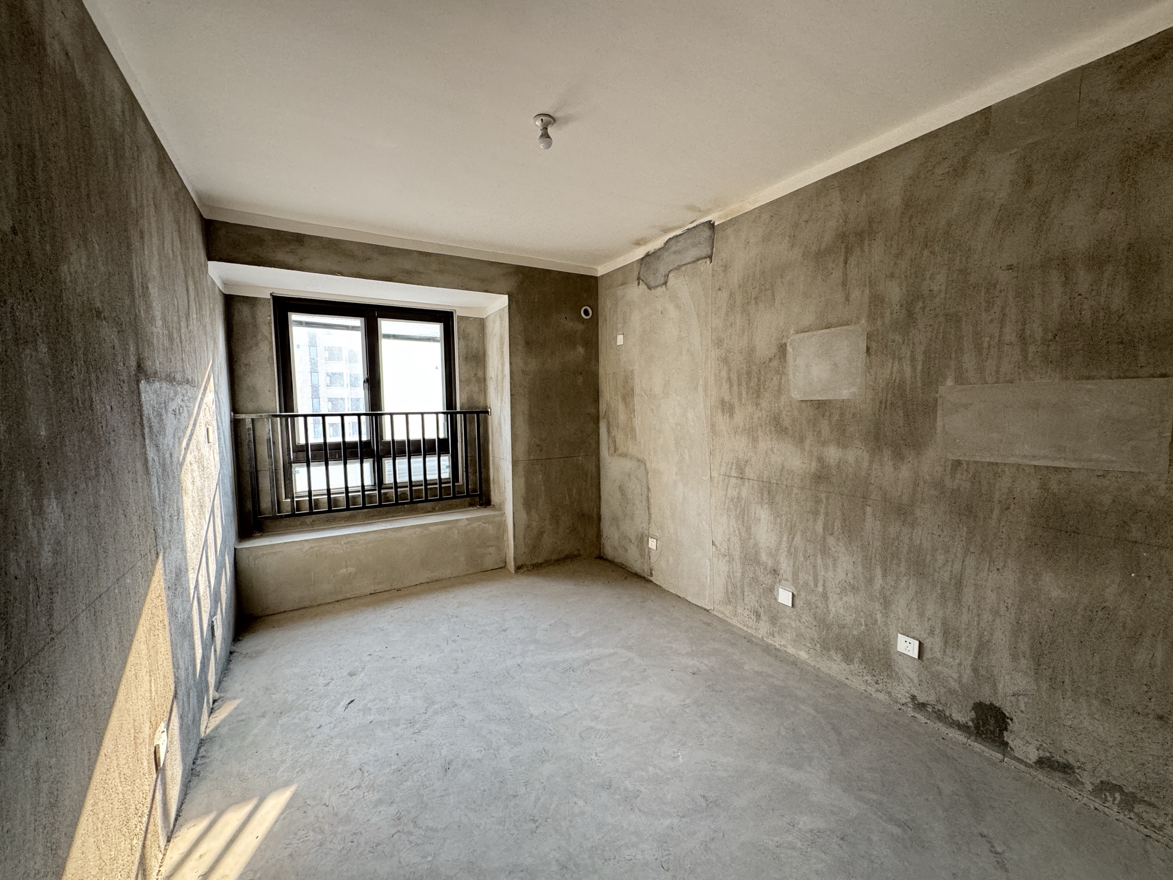保利香槟国际 3室2厅2卫 114.70m&sup2;