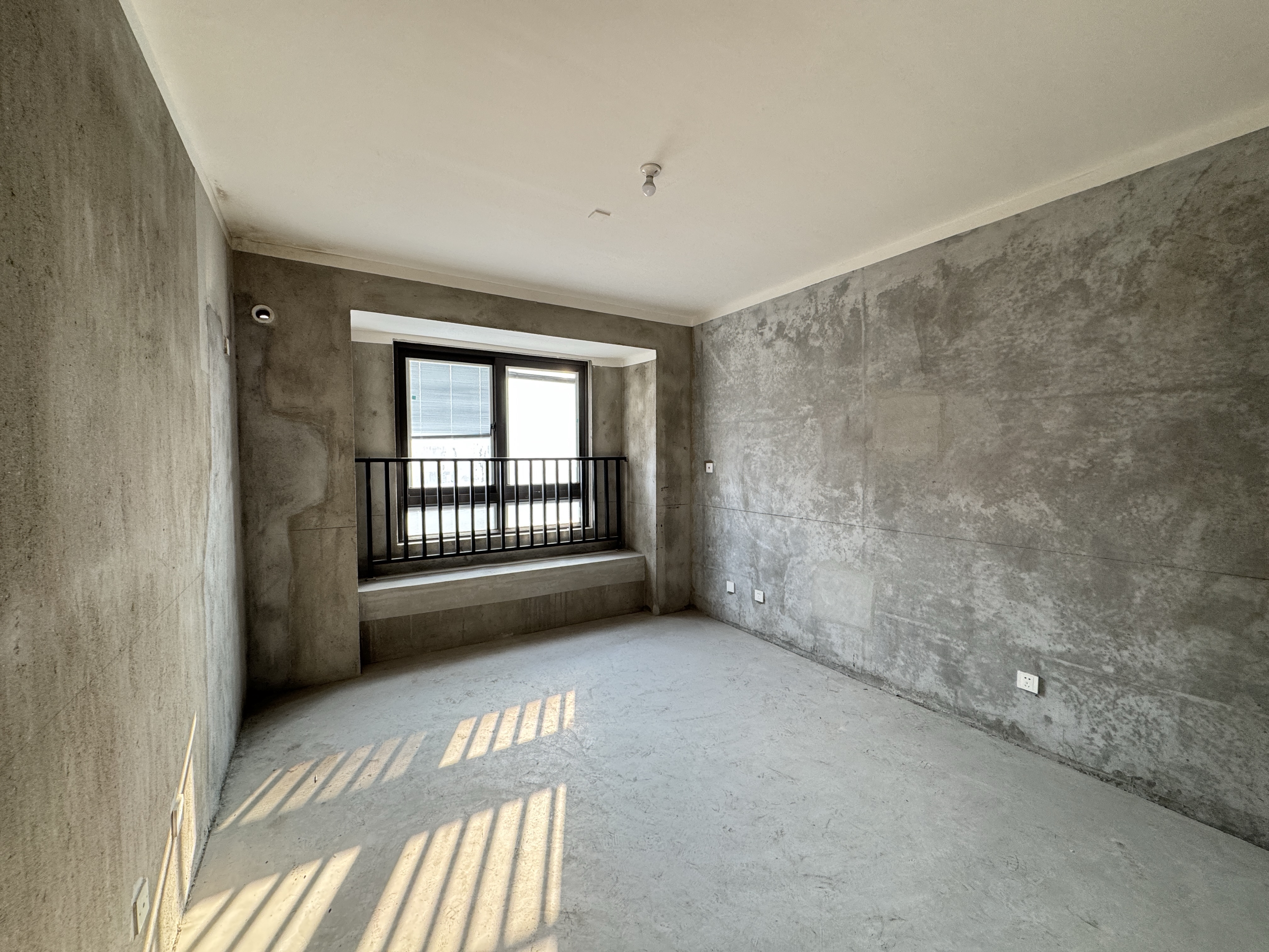 保利香槟国际 3室2厅2卫 114.70m&sup2;