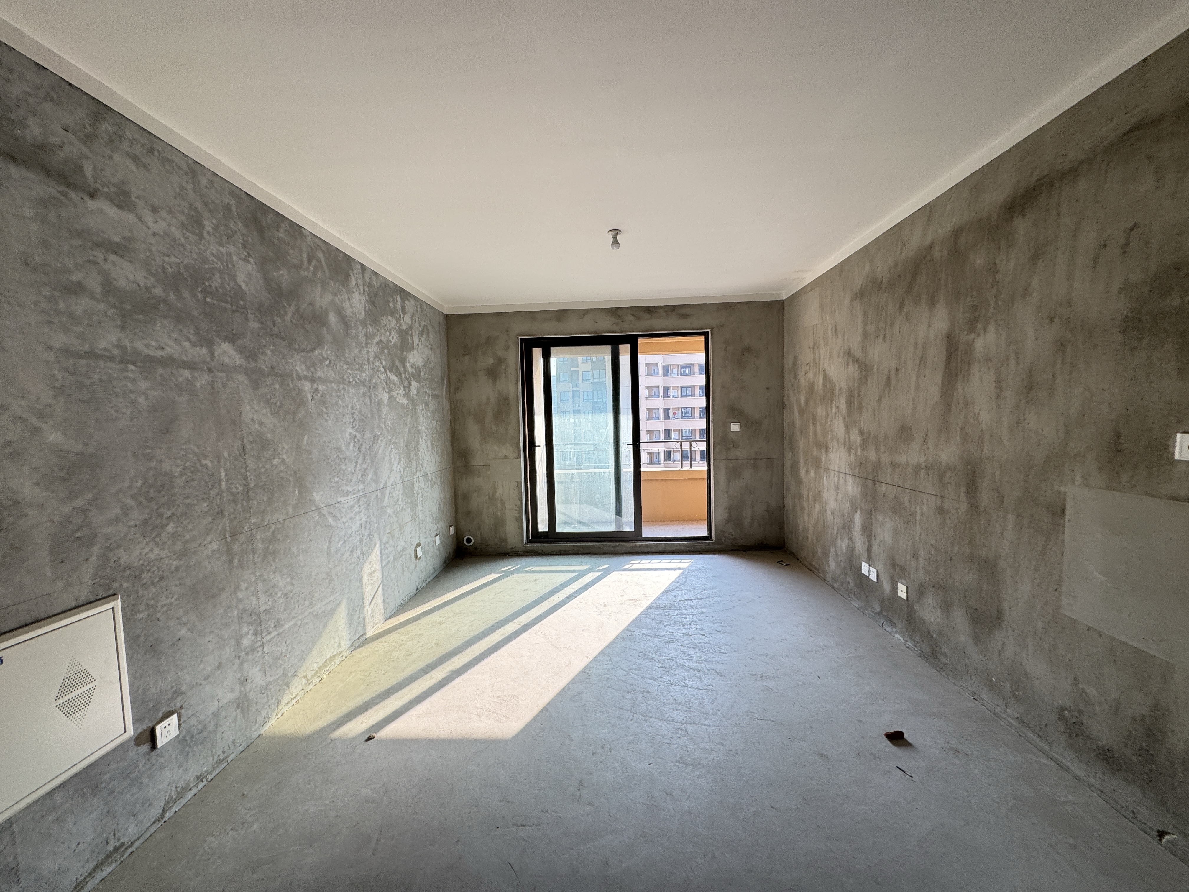 保利香槟国际 3室2厅2卫 114.70m&sup2;