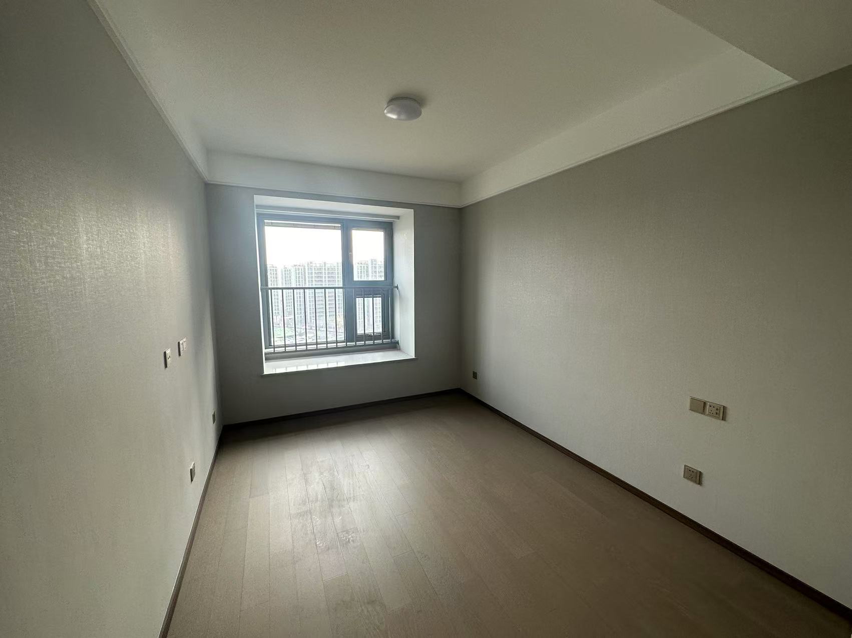 长泰滨河国际 3室2厅2卫 128m²