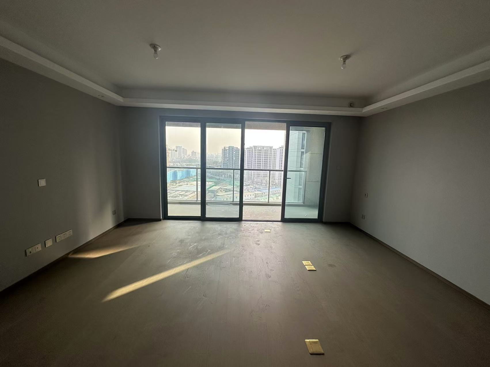 长泰滨河国际 3室2厅2卫 128m²