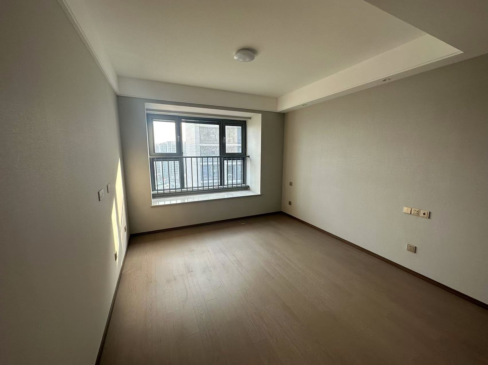 长泰滨河国际 3室2厅2卫 128m²
