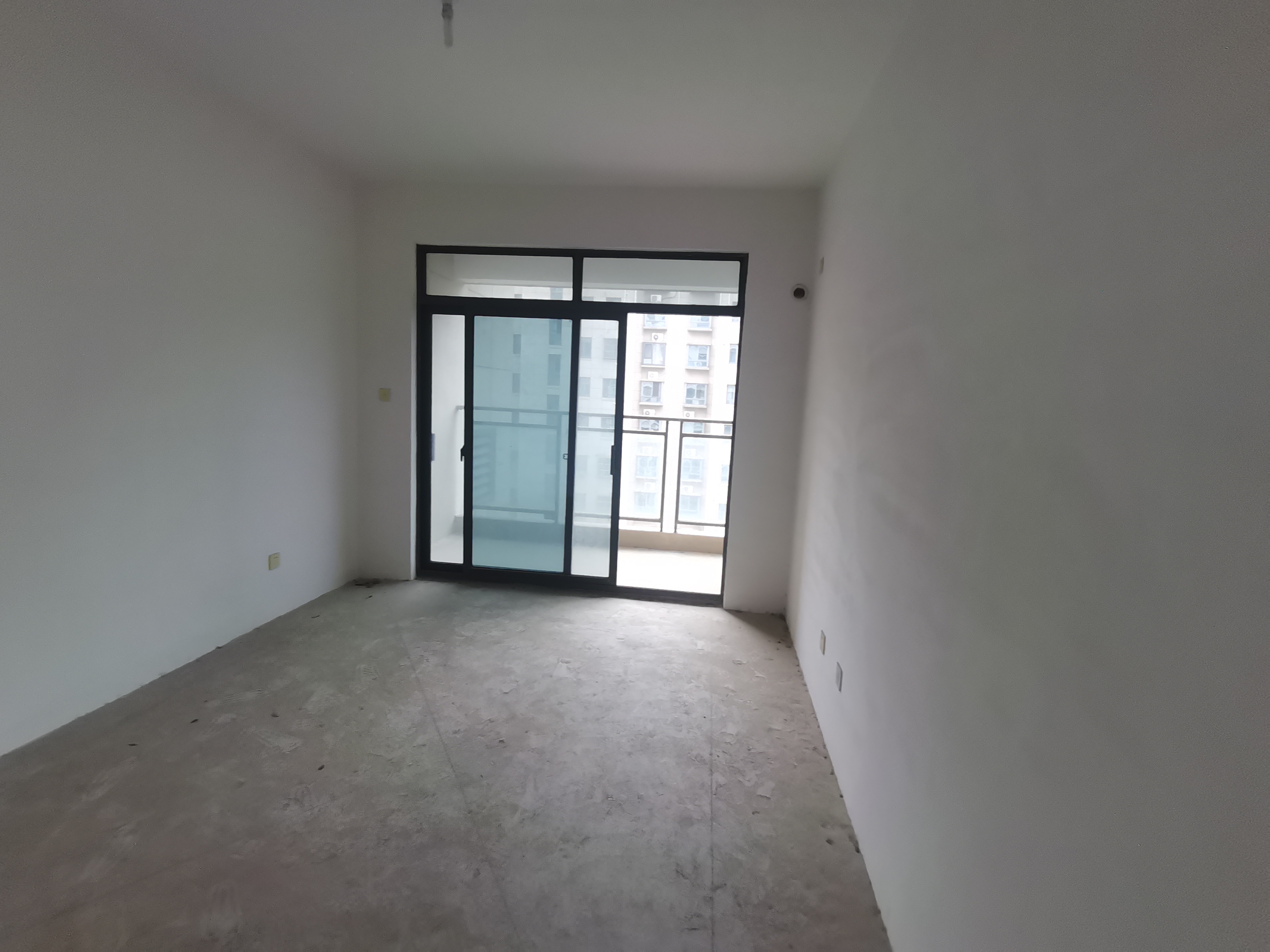 翠湖景苑 3室2厅1卫 107m&sup2;