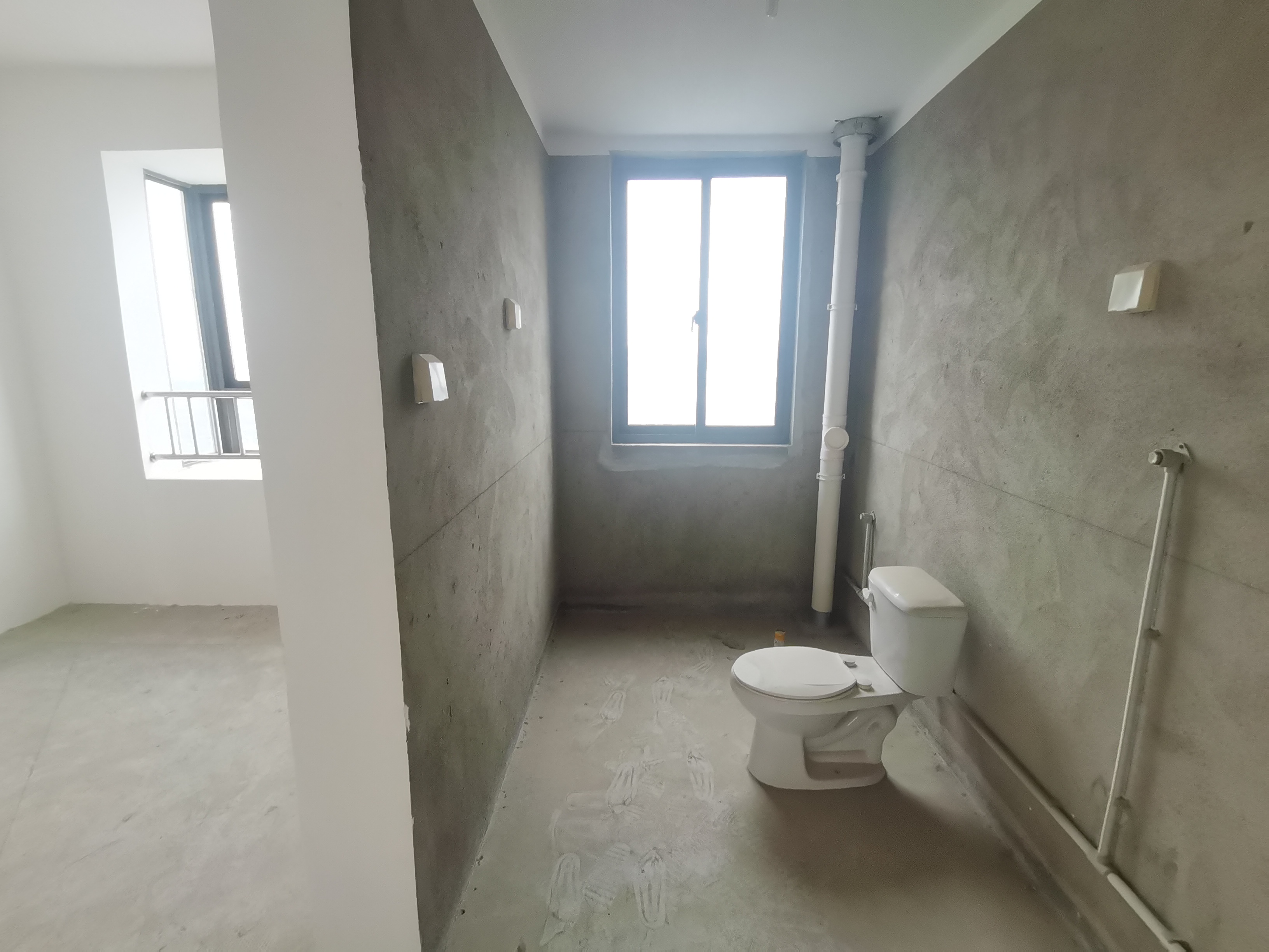 翠湖景苑 3室2厅1卫 107m&sup2;