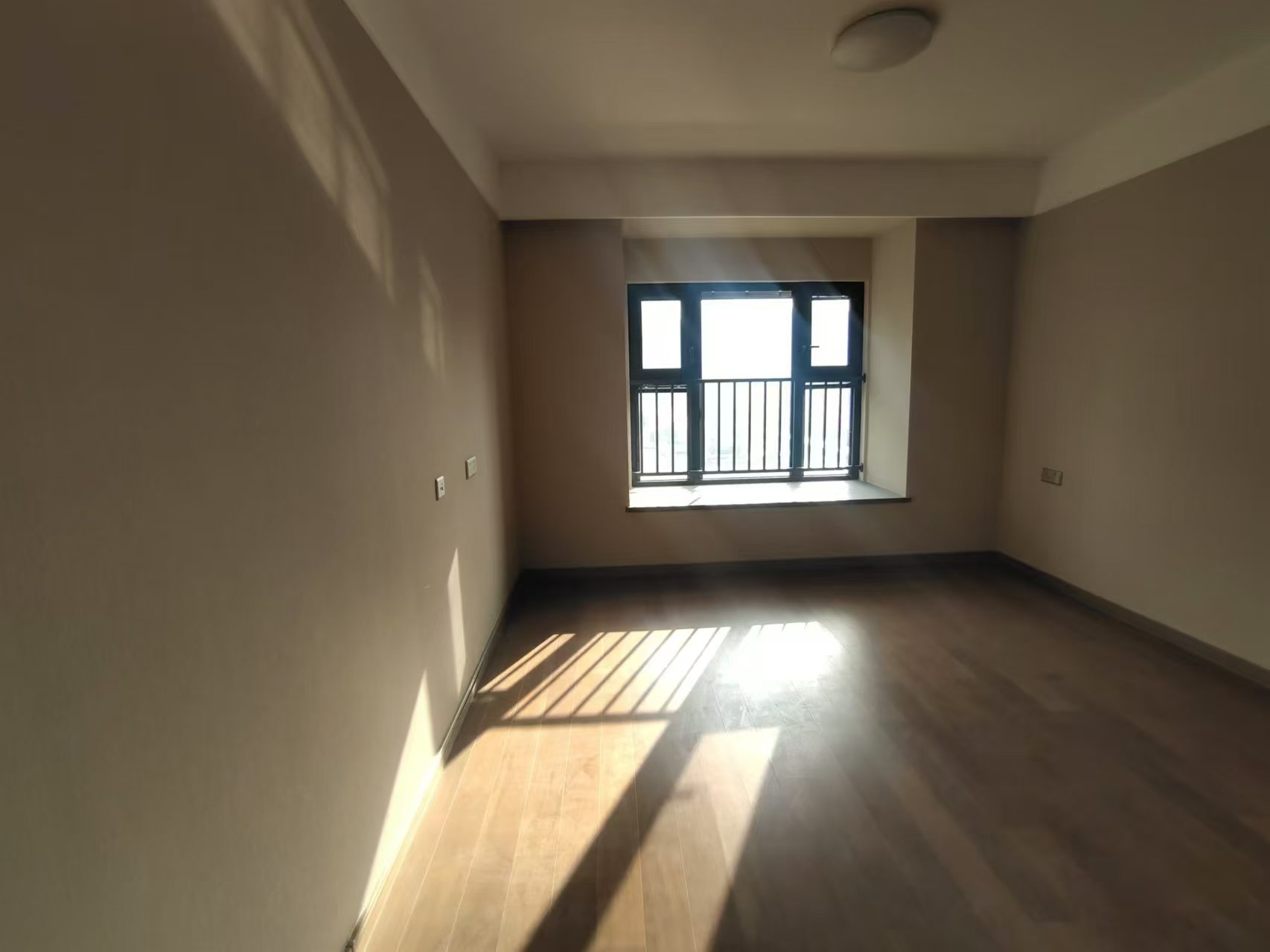 中海翠湖溪岸 3室2厅2卫 122m&sup2;