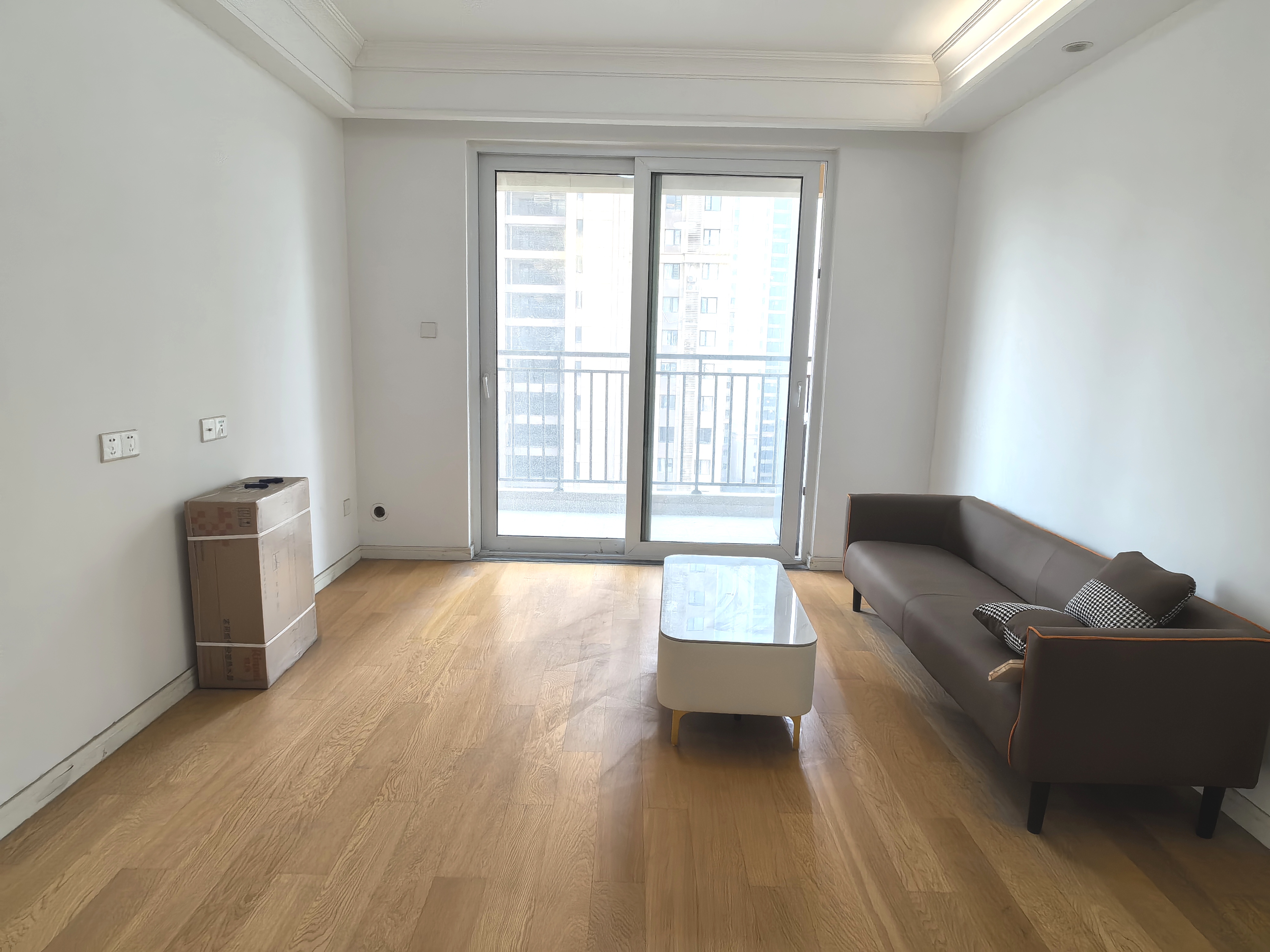 中海碧林湾 3室2厅1卫 96m²