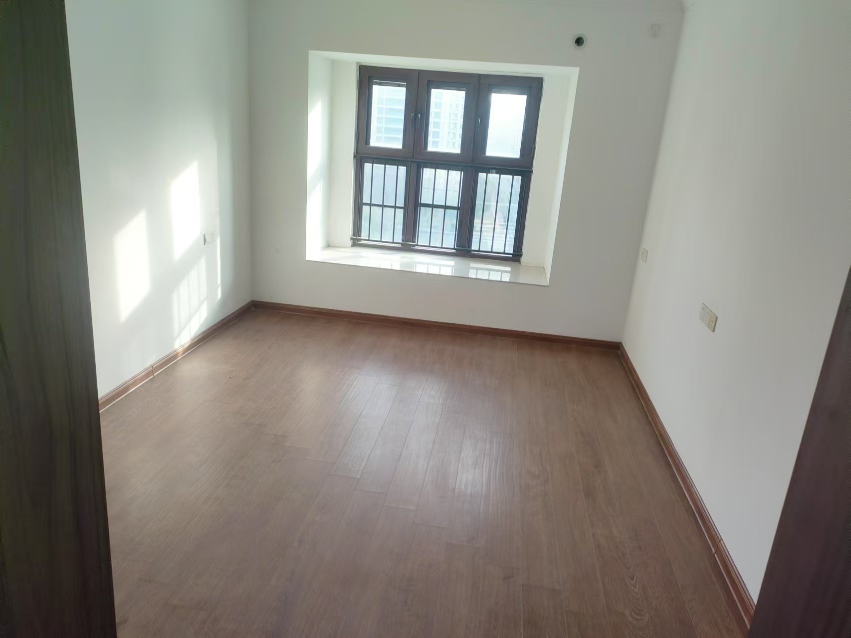 碧桂园时代悦城 4室2厅2卫 141.11m&sup2;