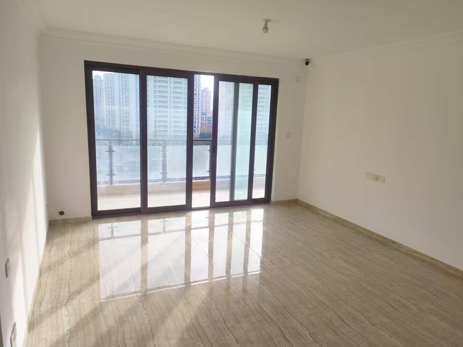 碧桂园时代悦城 4室2厅2卫 141.11m&sup2;