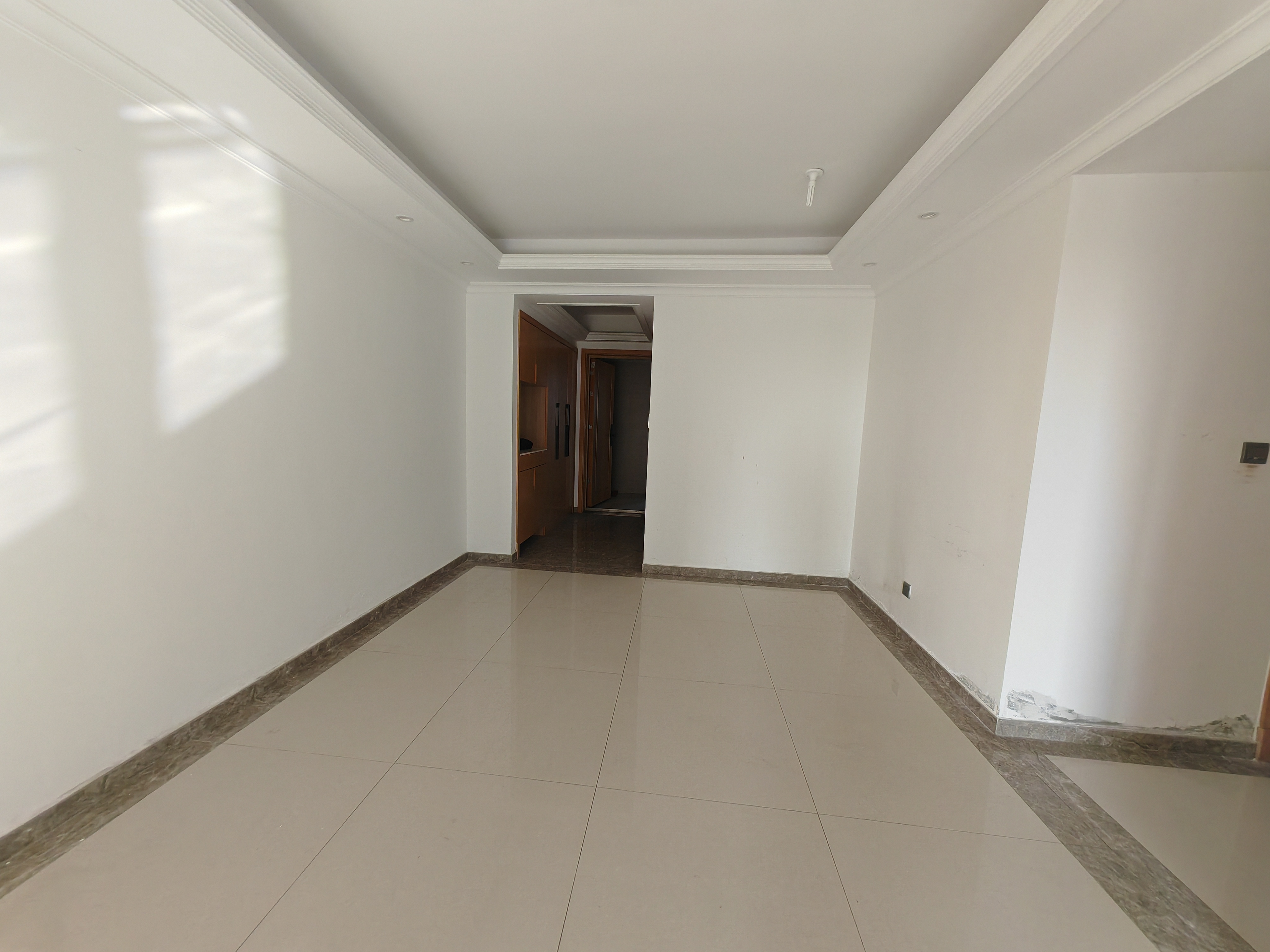 富力院士廷 3室2厅2卫 110.00m&sup2;