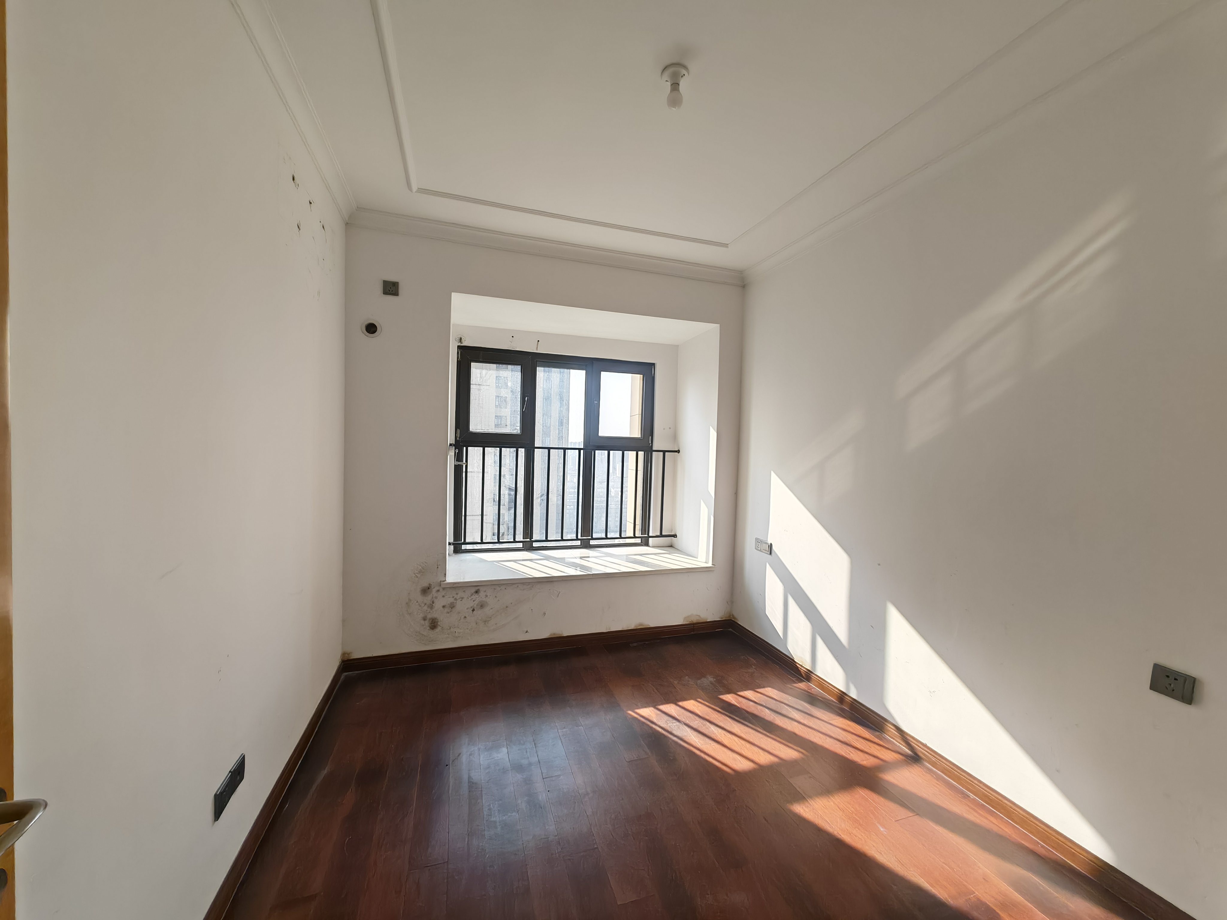 富力院士廷 3室2厅2卫 110.00m&sup2;