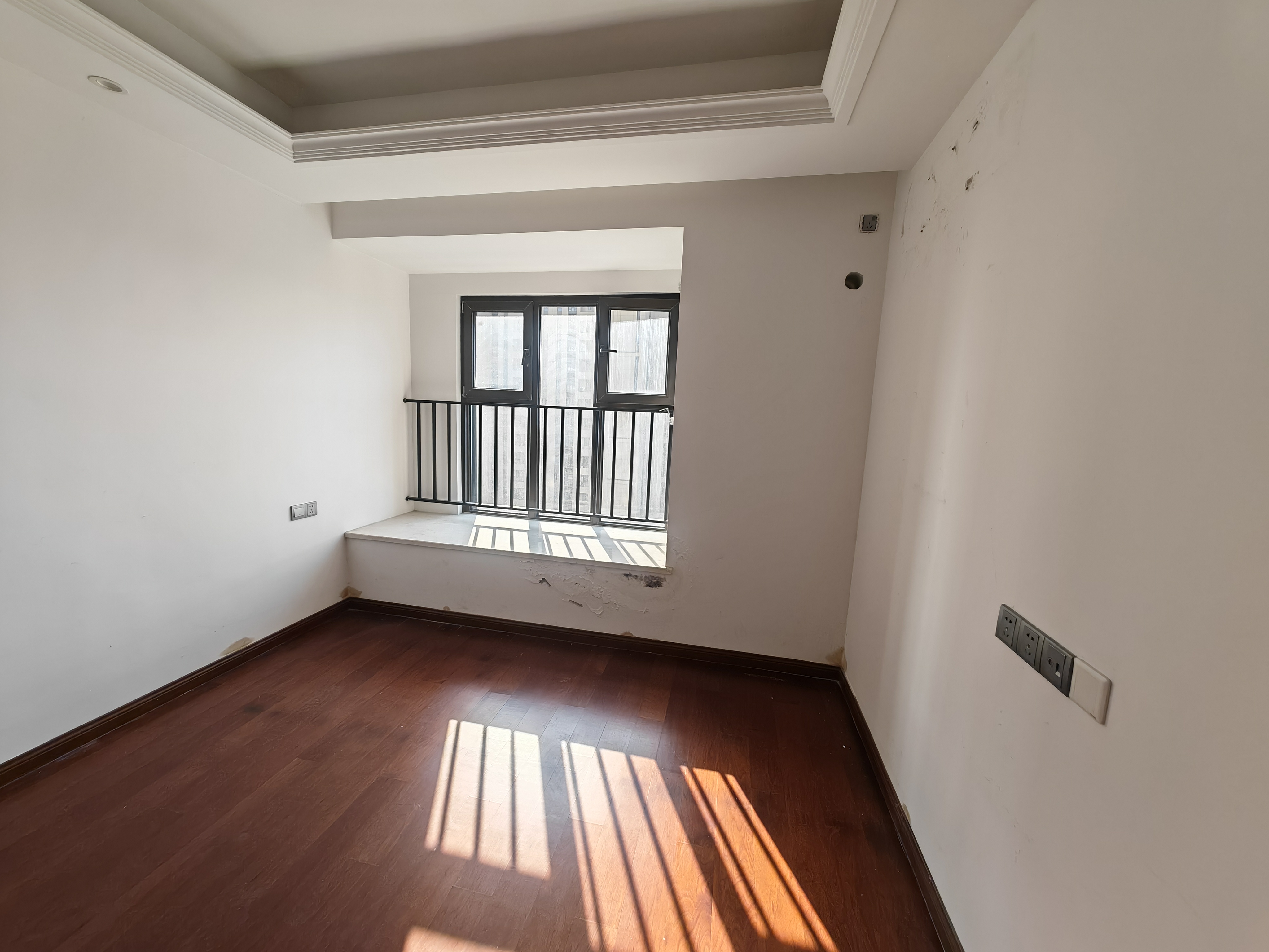 富力院士廷 3室2厅2卫 110.00m&sup2;