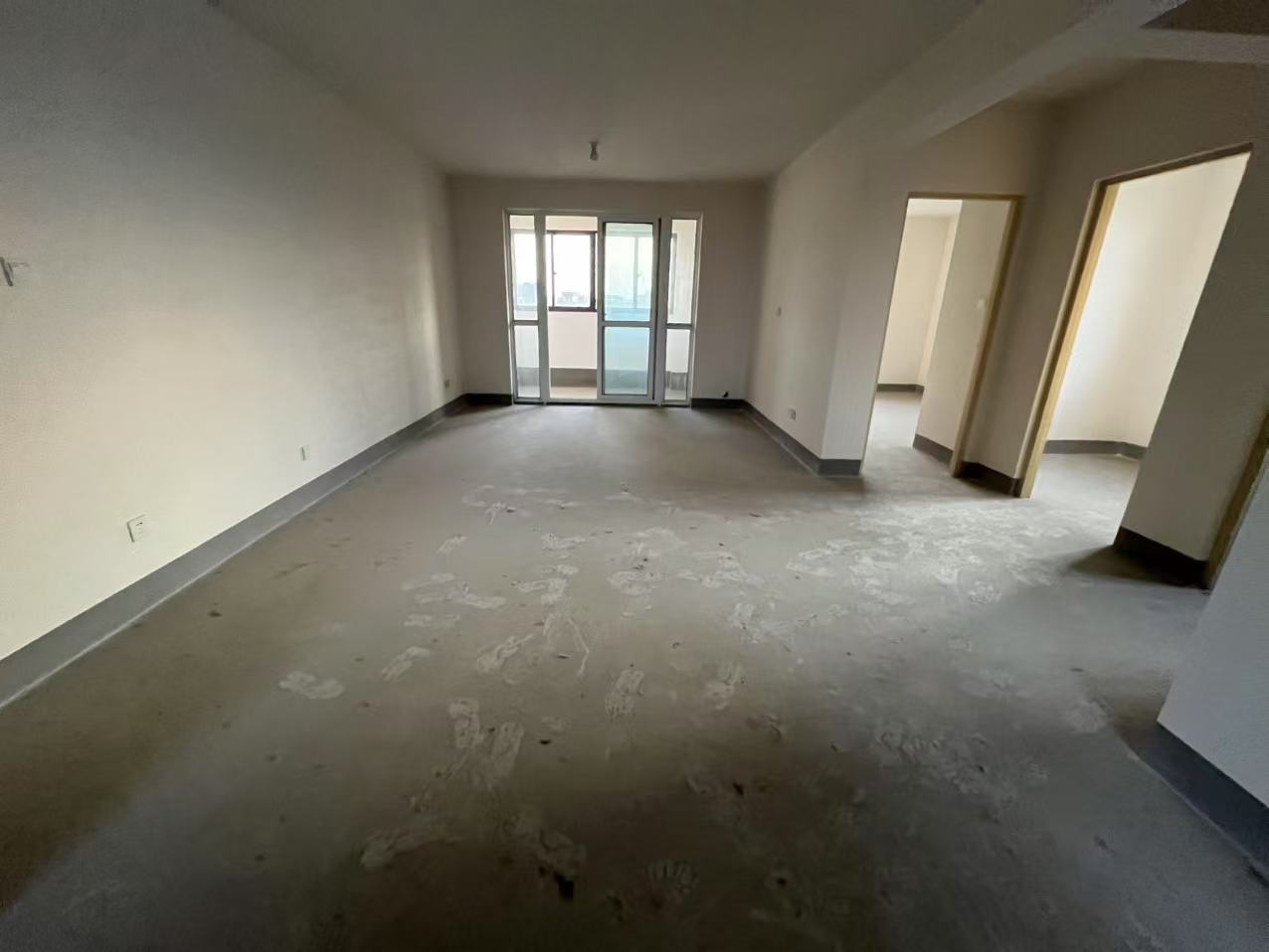 江景苑小区 3室2厅1卫 109.97m²