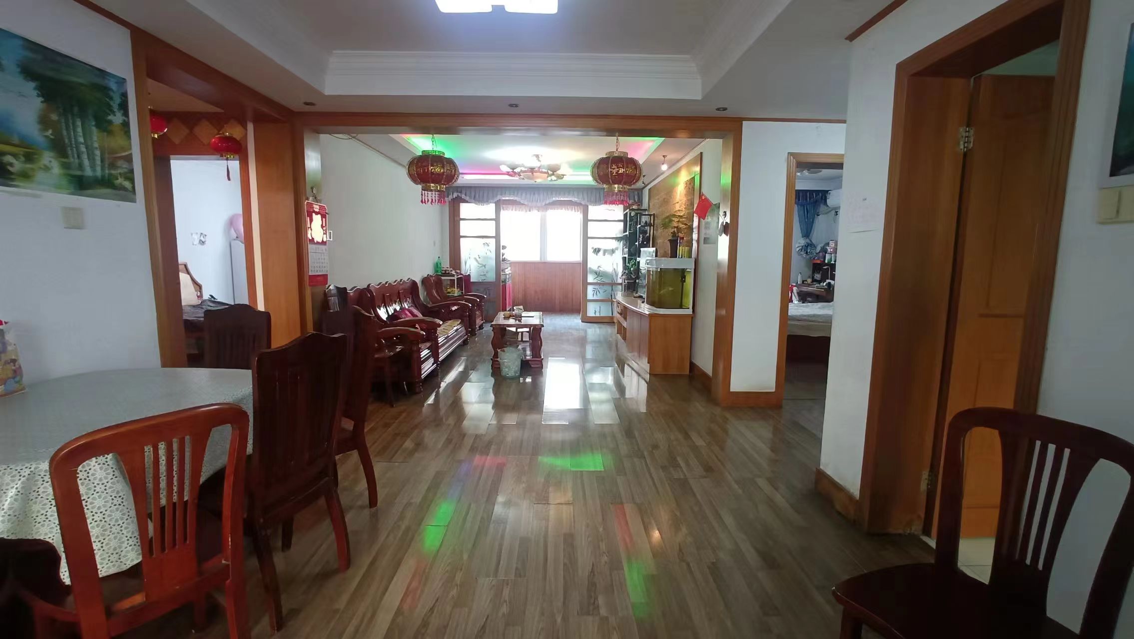 城南小苑 3室2厅1卫 131.73m²