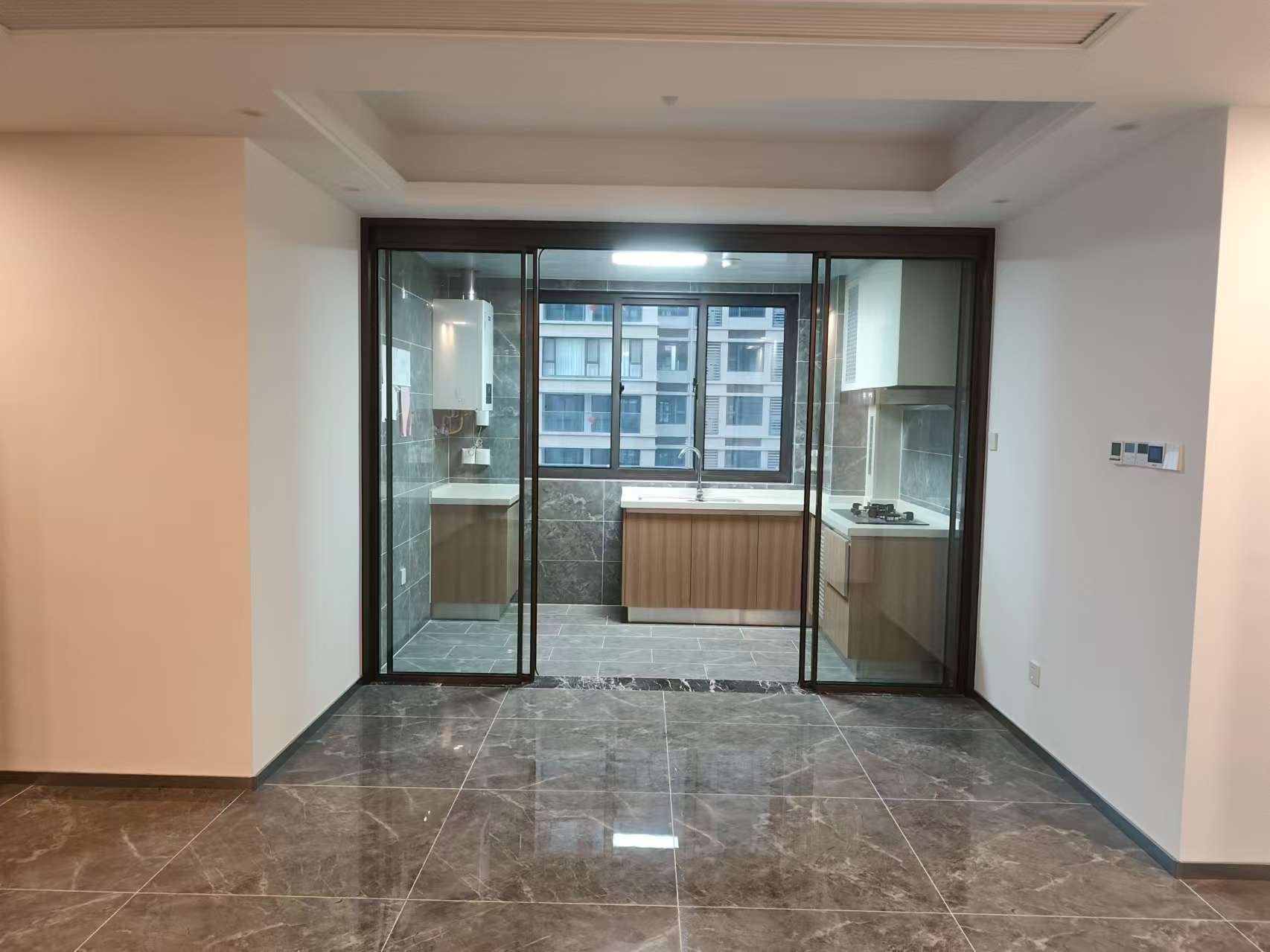 远创宸樾 4室2厅2卫 122m²